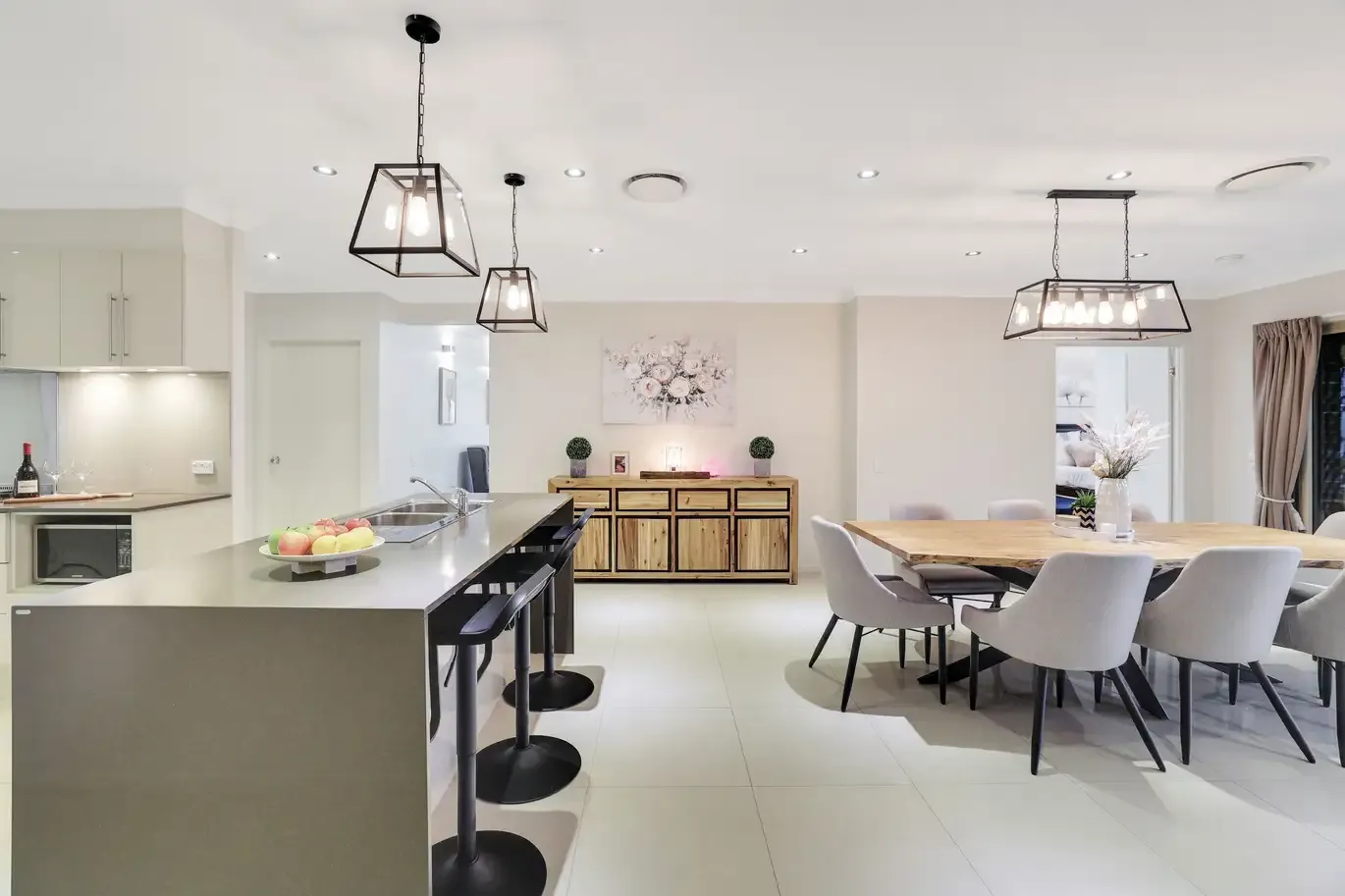 4 Carter Street, Oran Park, NSW 2570