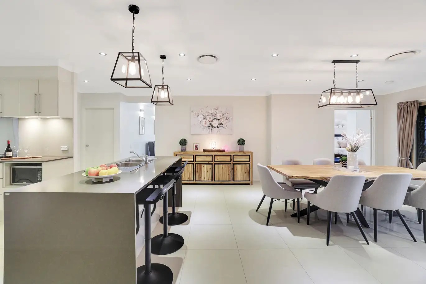 4 Carter Street, Oran Park, NSW 2570