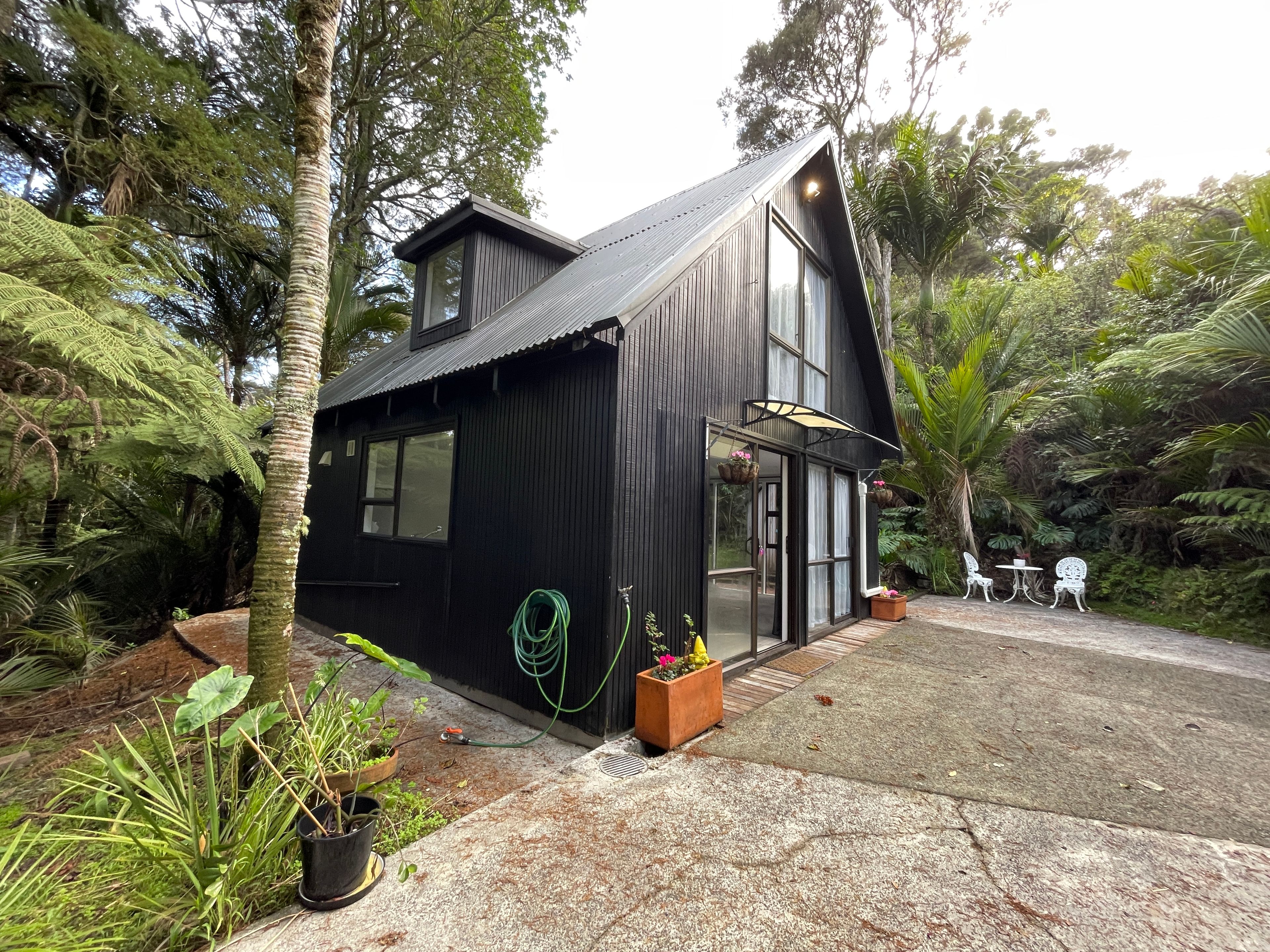 1/57 Tainui Road, Titirangi, Waitakere City