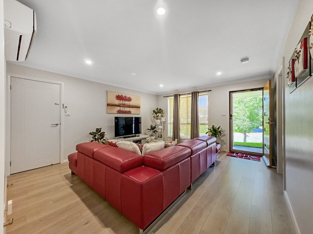 15 Lockeridge Drive, Tumut, NSW 2720