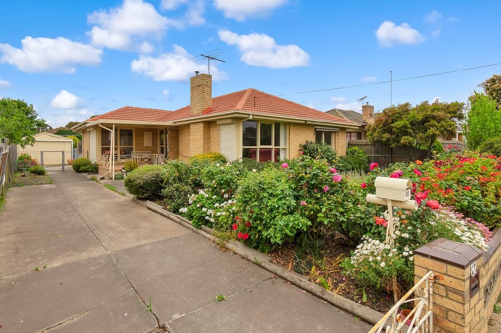 82 Primula Avenue, Brooklyn, VIC 3012