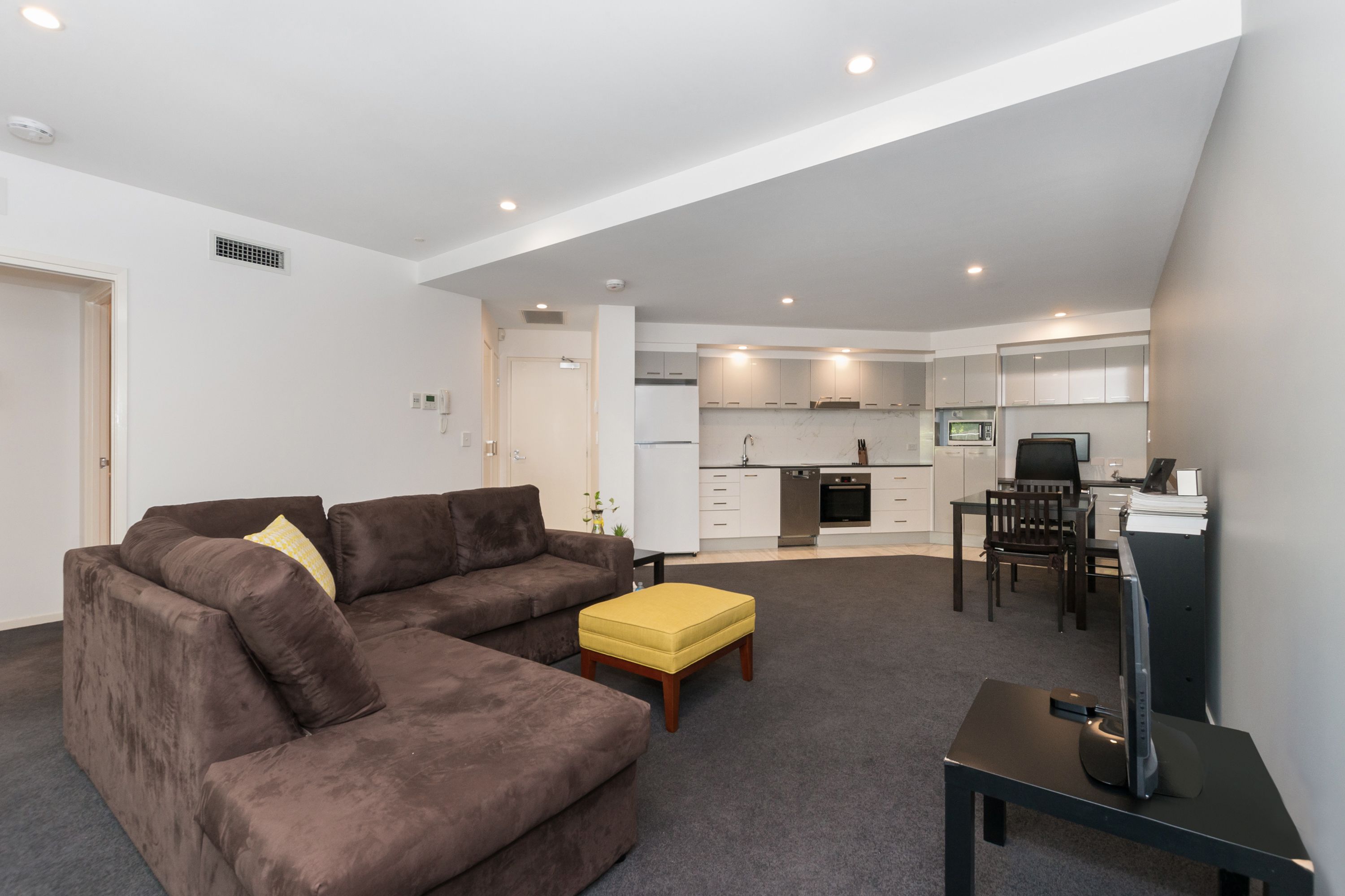 2/14 Montrose Road, Taringa, QLD 4068