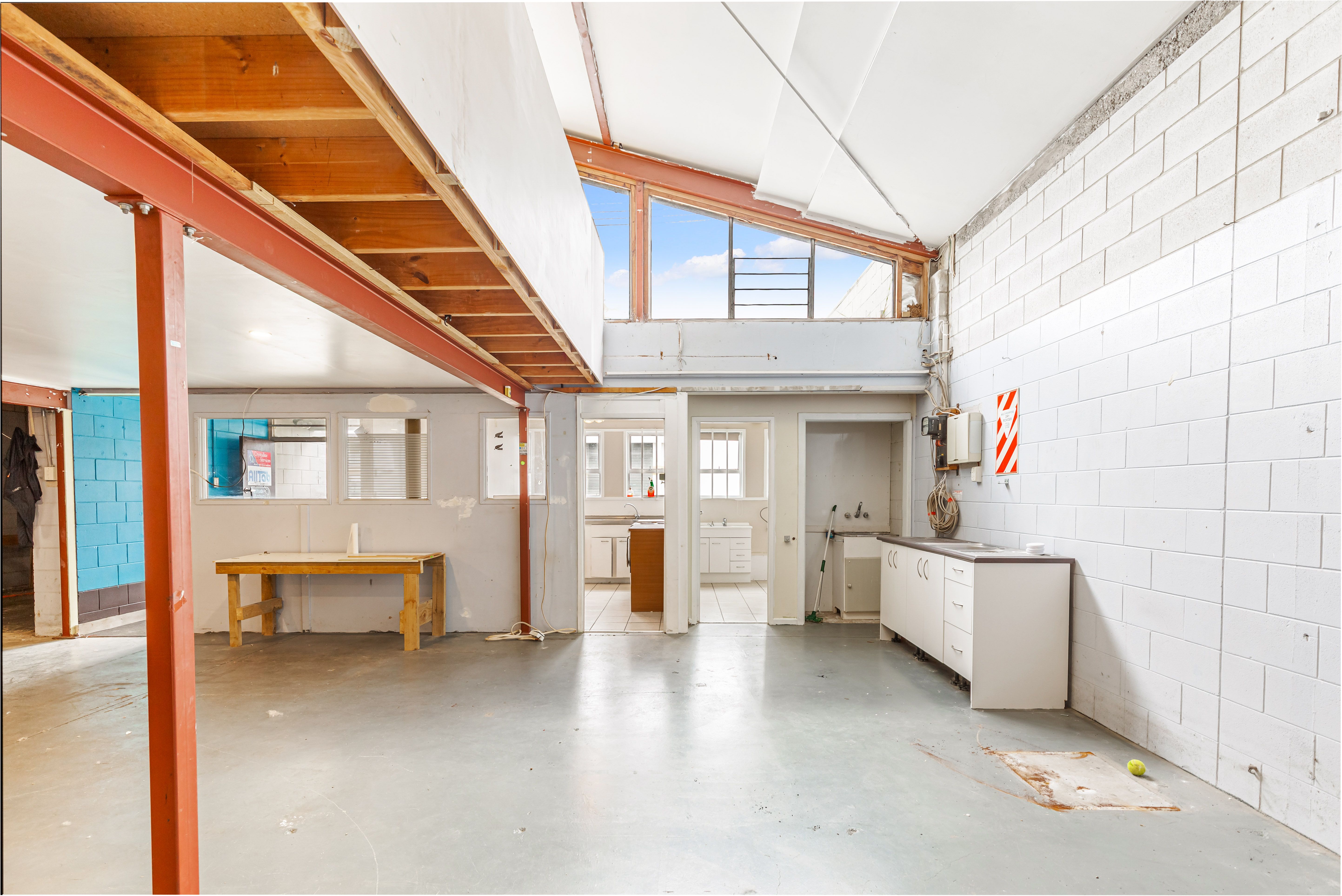 Unit 4/42 Henderson Valley Road, Henderson, Waitakere City