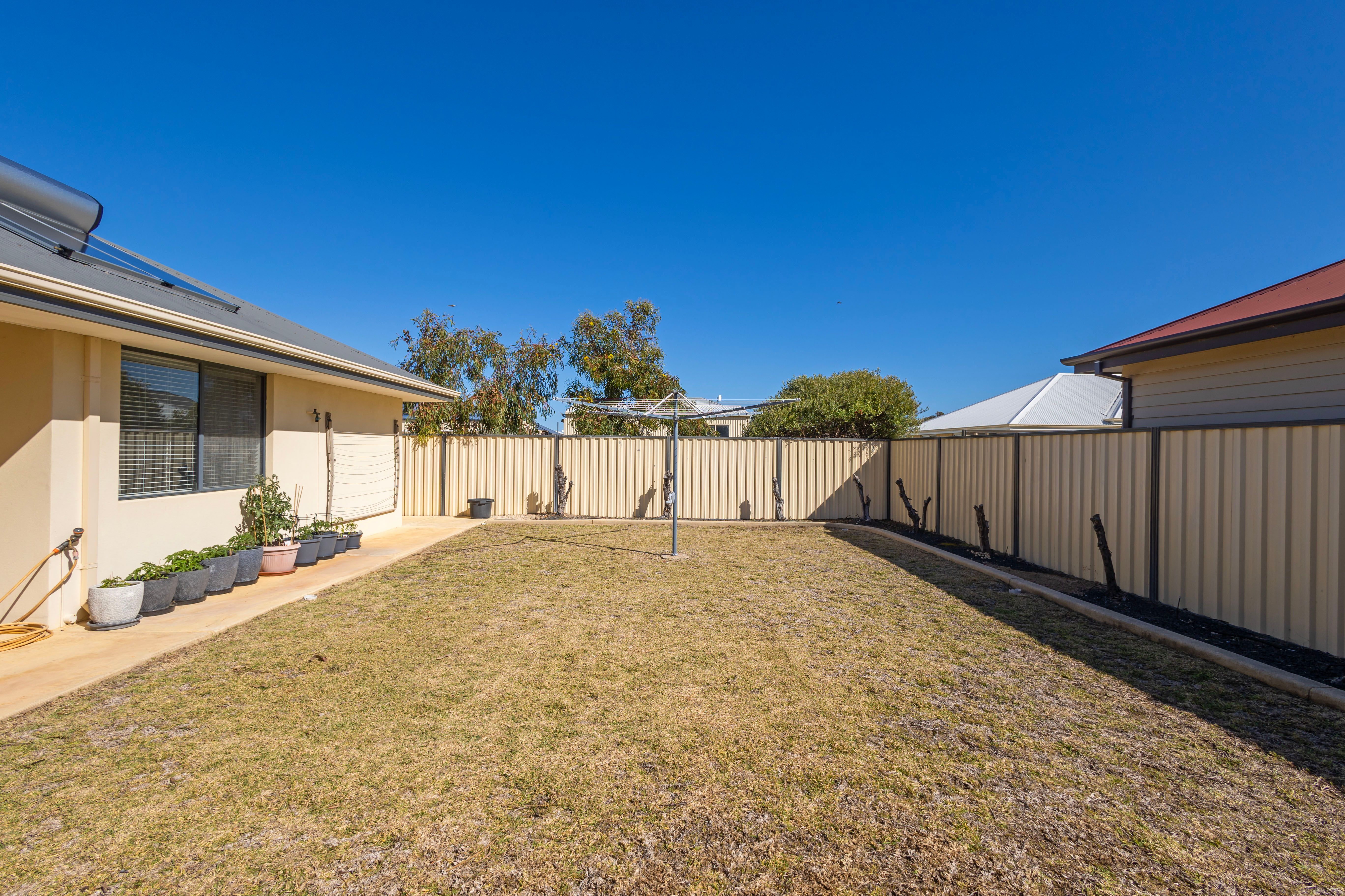 5 Crusoe Crescent — photo 25 of 30