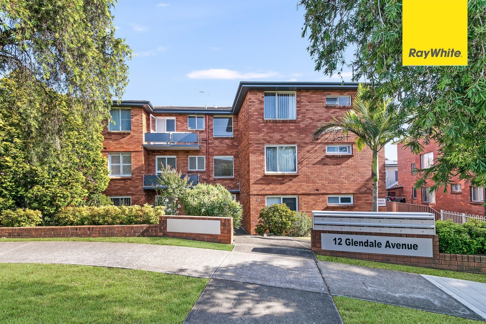 5/12 Glendale Avenue — photo from Ray White Riverwood
