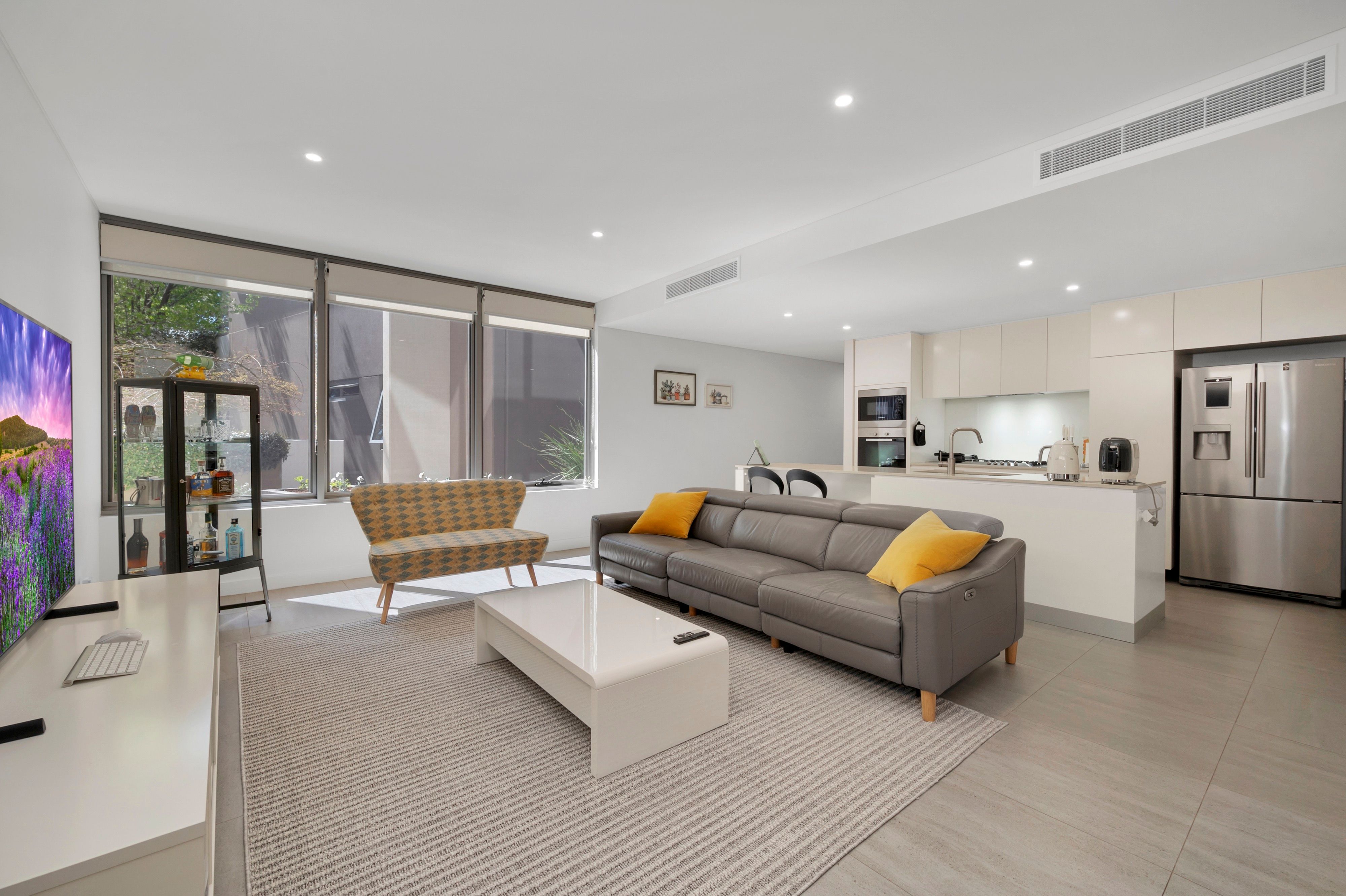 14/19 State Circle, Forrest, ACT 2603