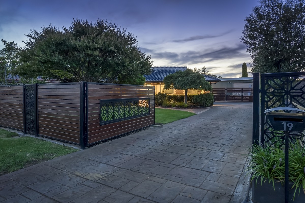 19 Jacqueline Close, Werribee, VIC 3030