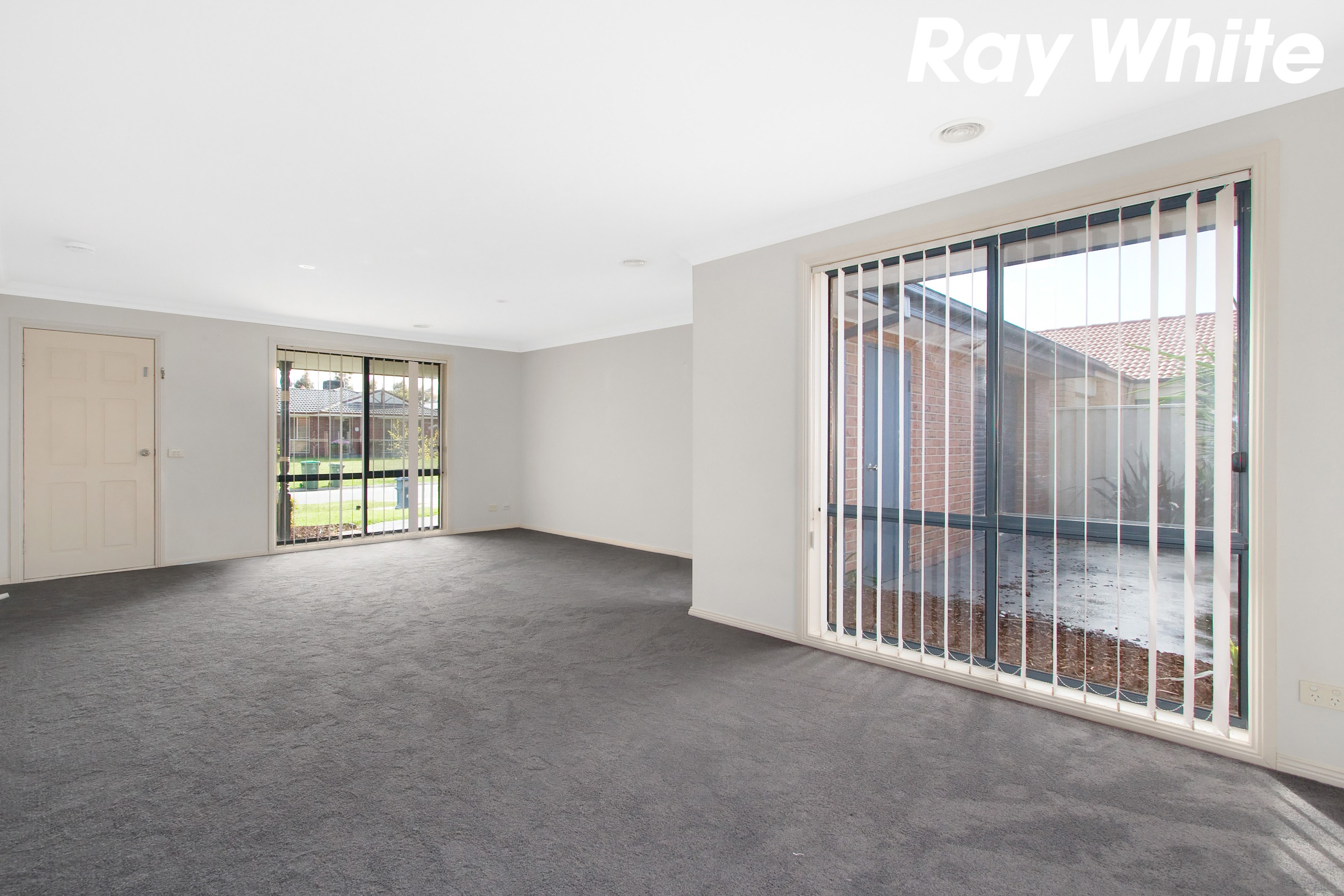 4 Sapphire Crescent, Pakenham, VIC 3810