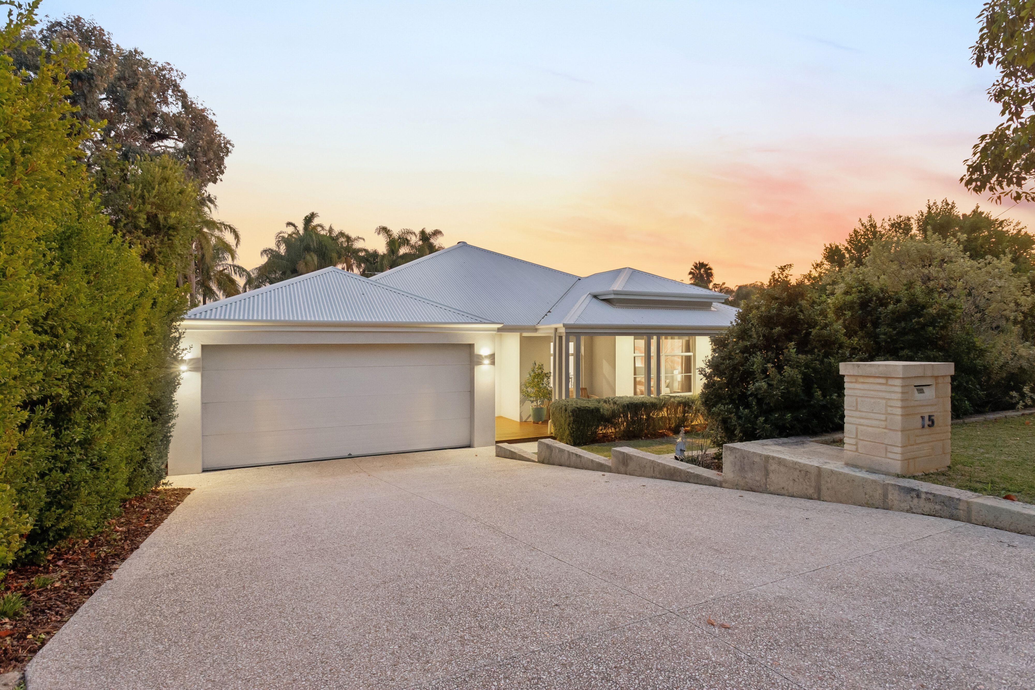 15 Linden Street — photo from Ray White Inner North