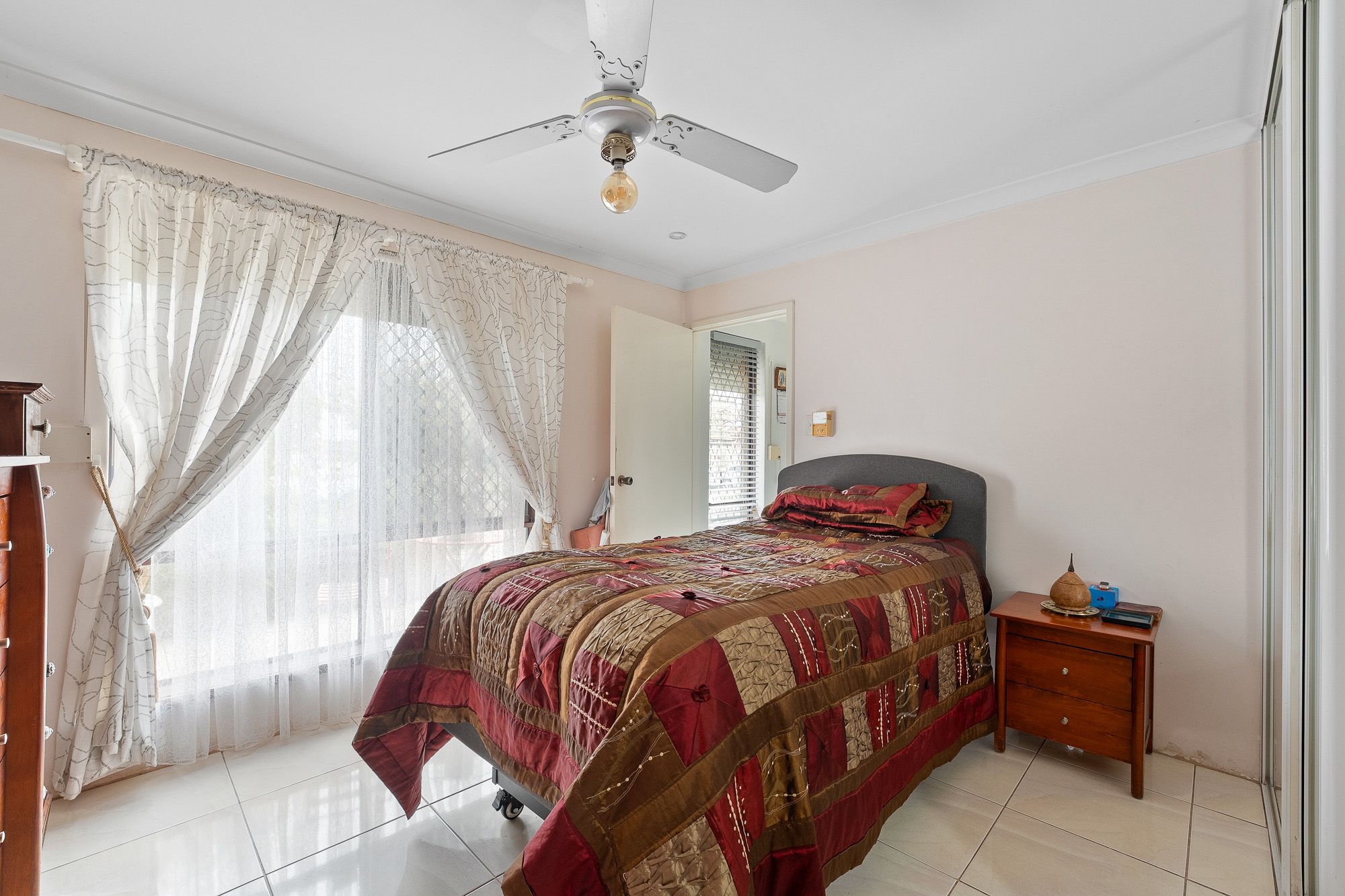 5 Bondi Crescent — photo 19 of 30