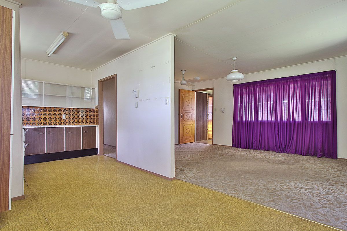 2A Law Street, Bundamba, QLD 4304