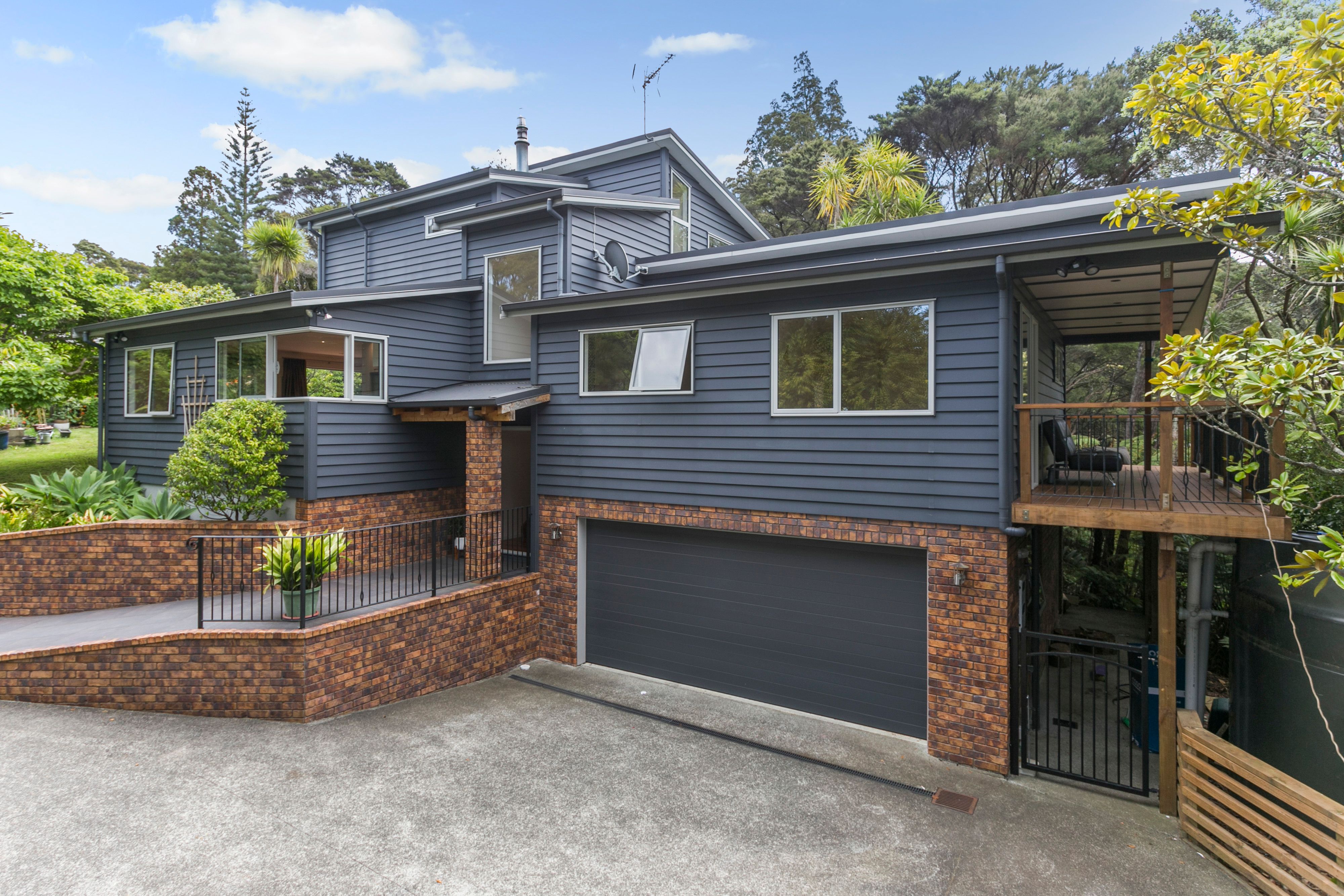 23b West Lynn Road, Titirangi, Waitakere City