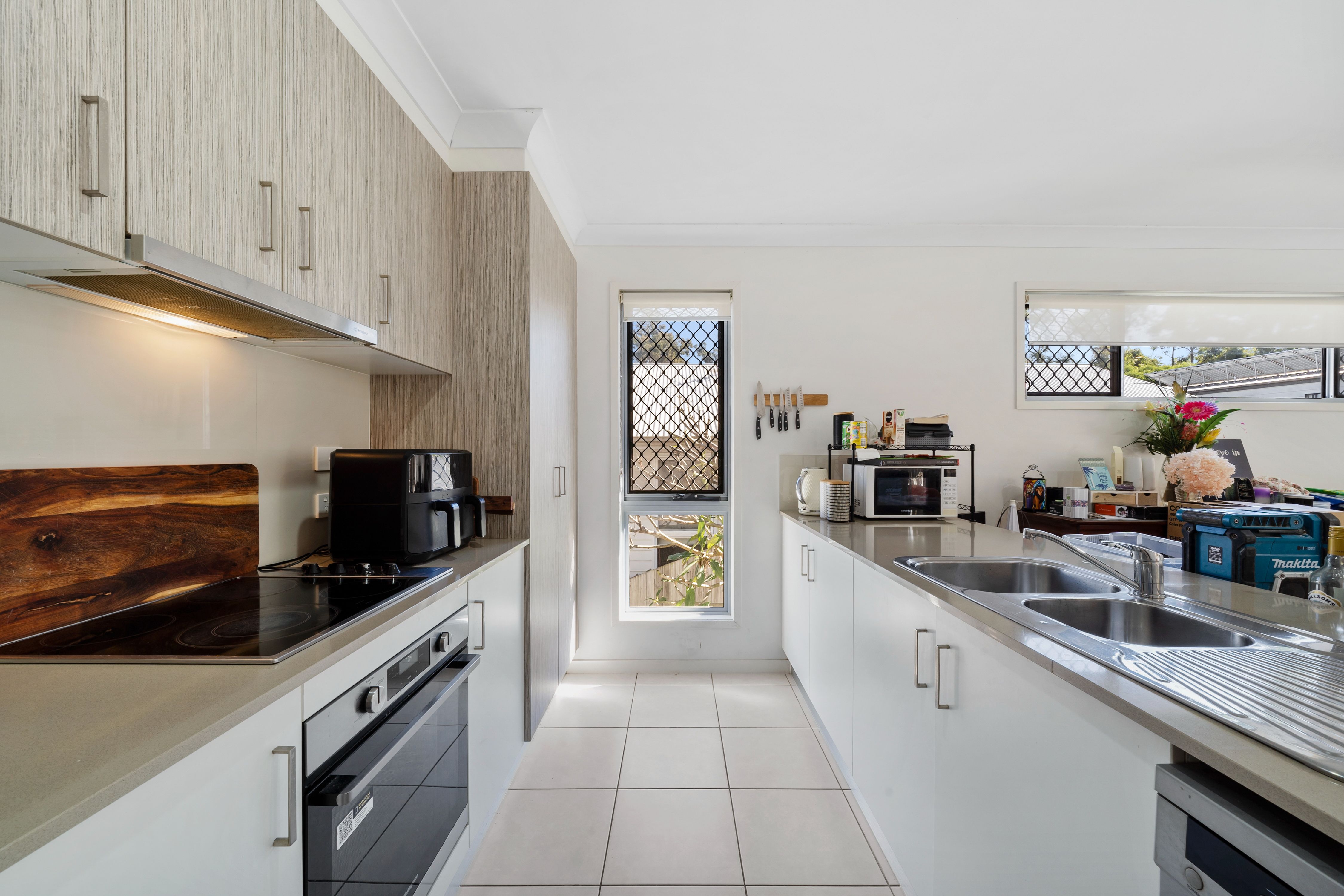 77 Willow Rise Drive, Waterford, QLD 4133