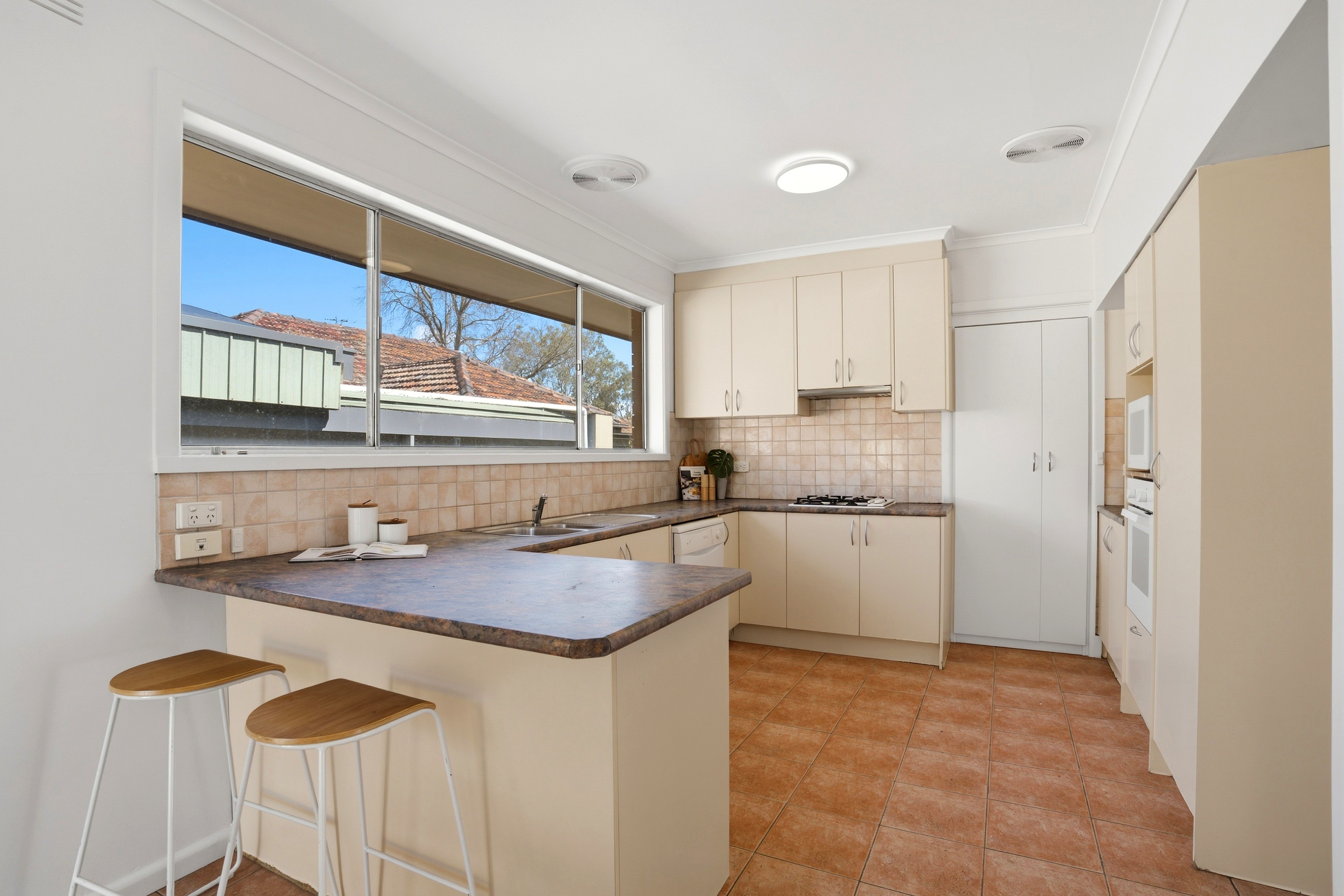 30 Orion Street — photo 4 of 11