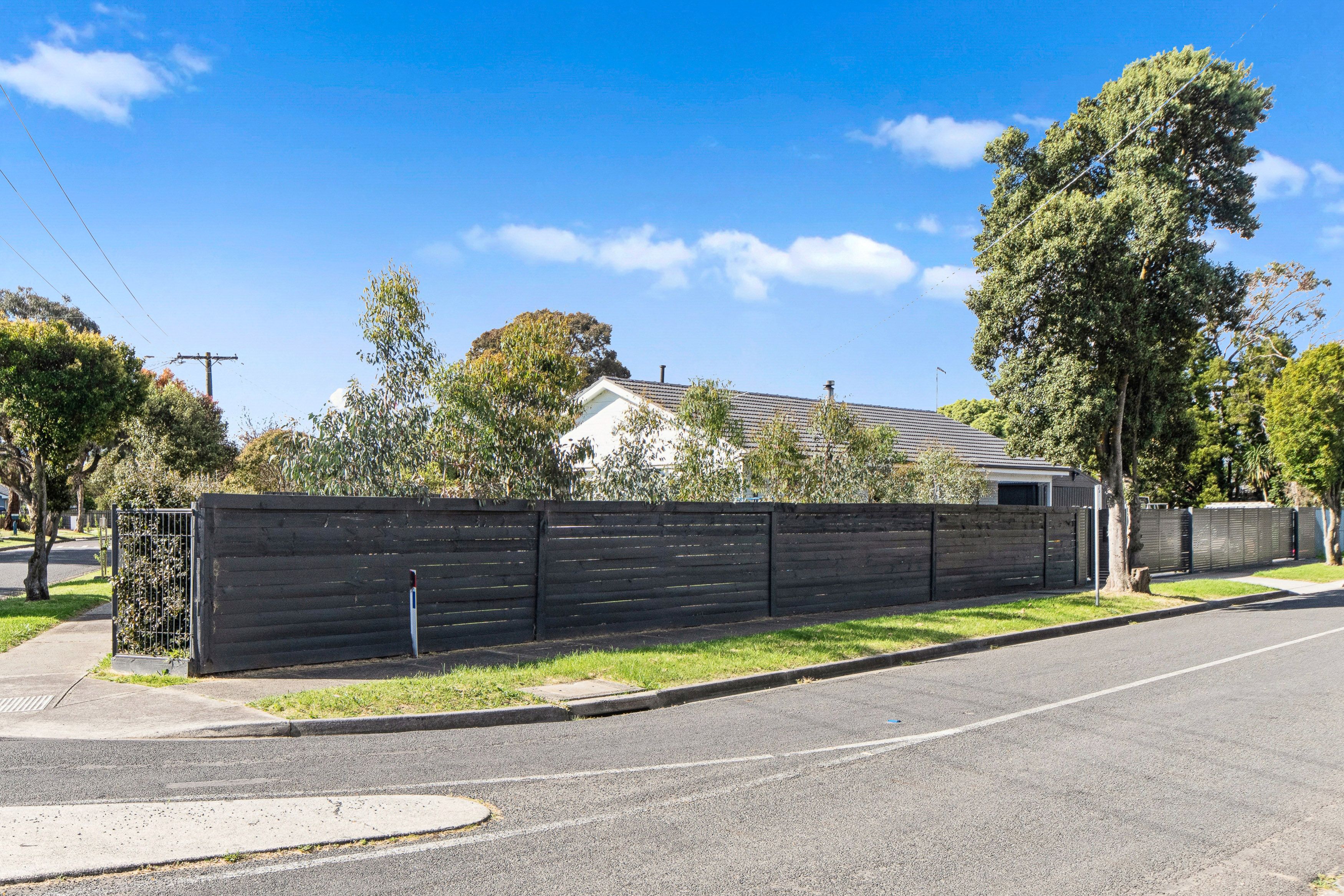 23 Railway Road — photo 12 of 20