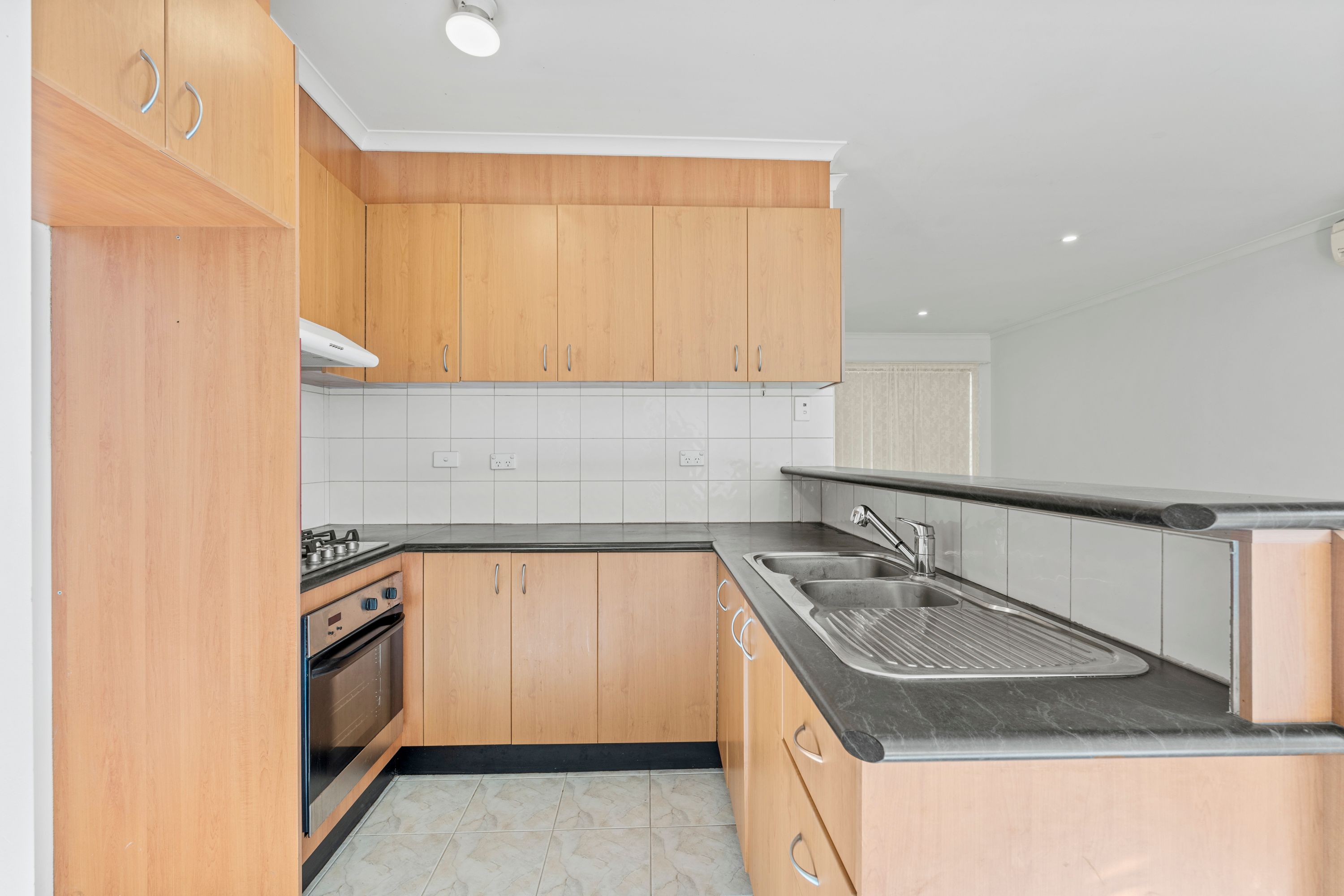 1/14 Campbell Street, Epping, VIC 3076