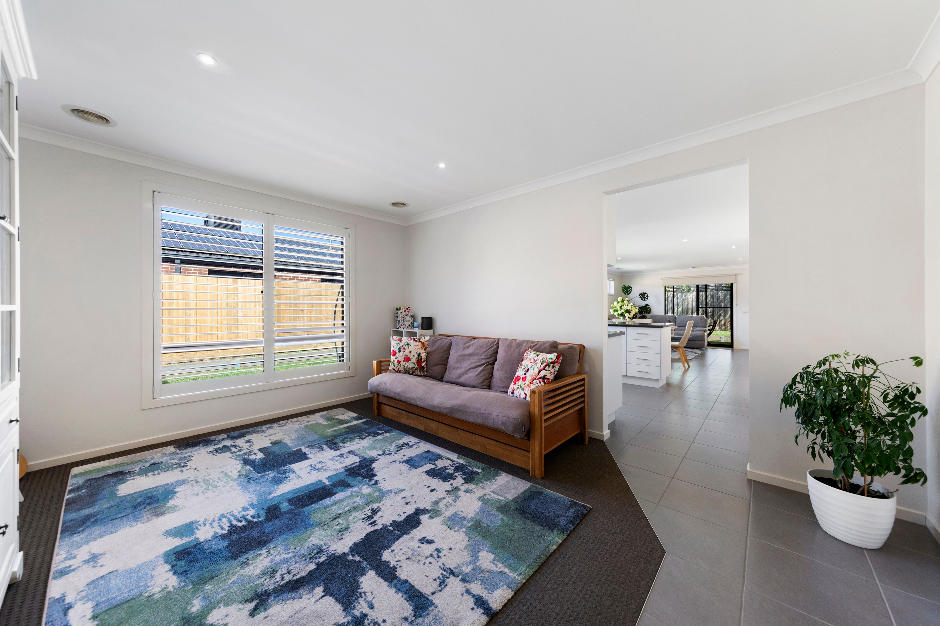 16 Shakespeare Court — photo 11 of 28
