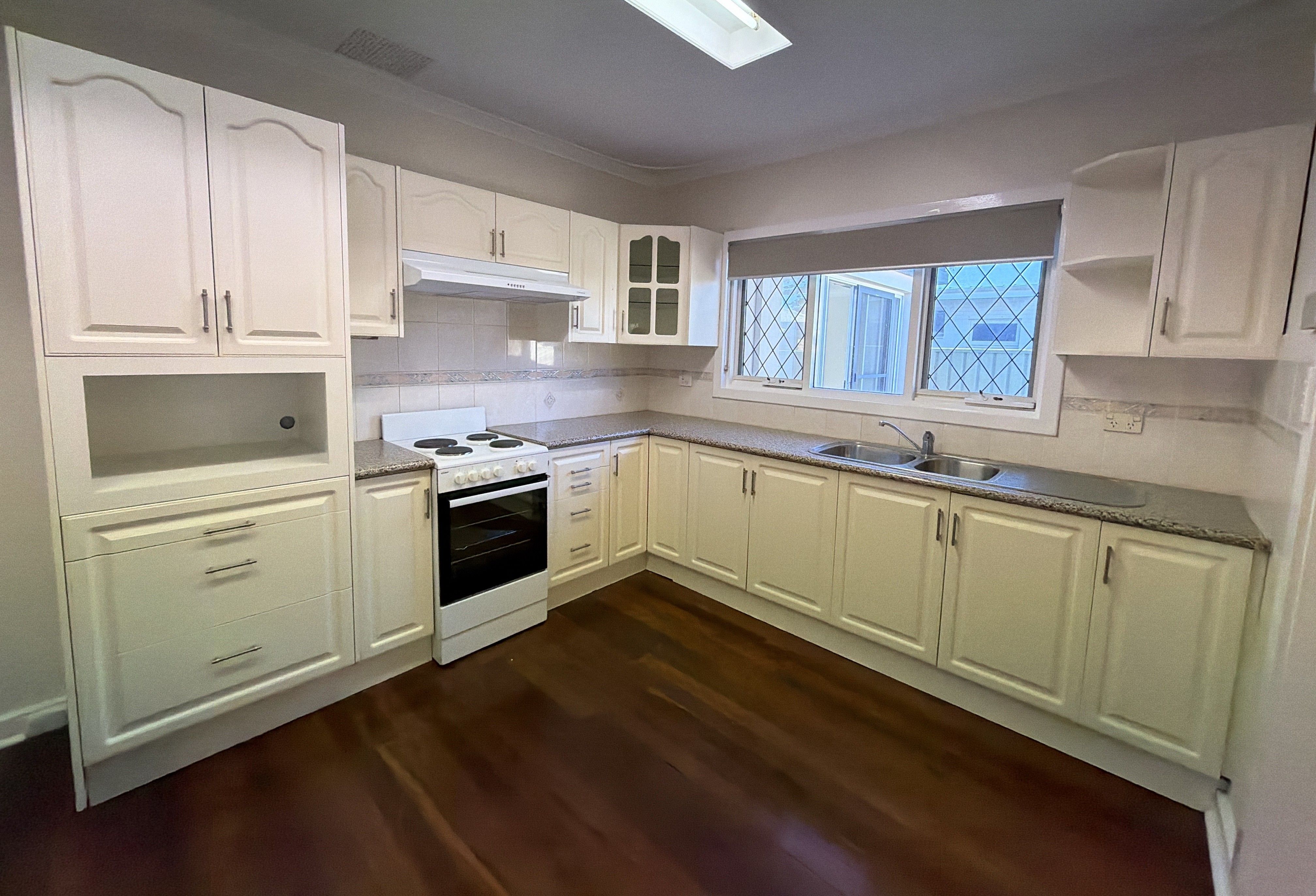 5 Swan Road, High Wycombe, WA 6057