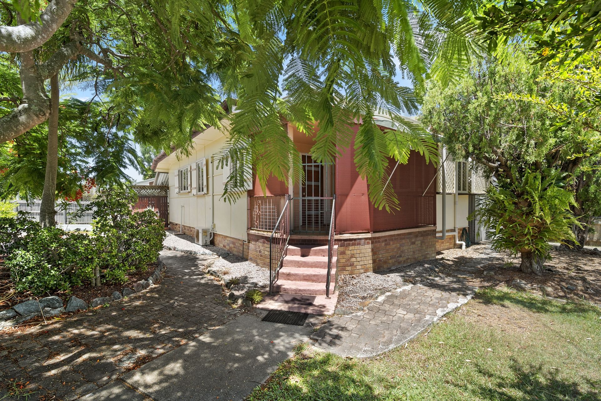 73 Georgina Street, Woody Point, QLD 4019