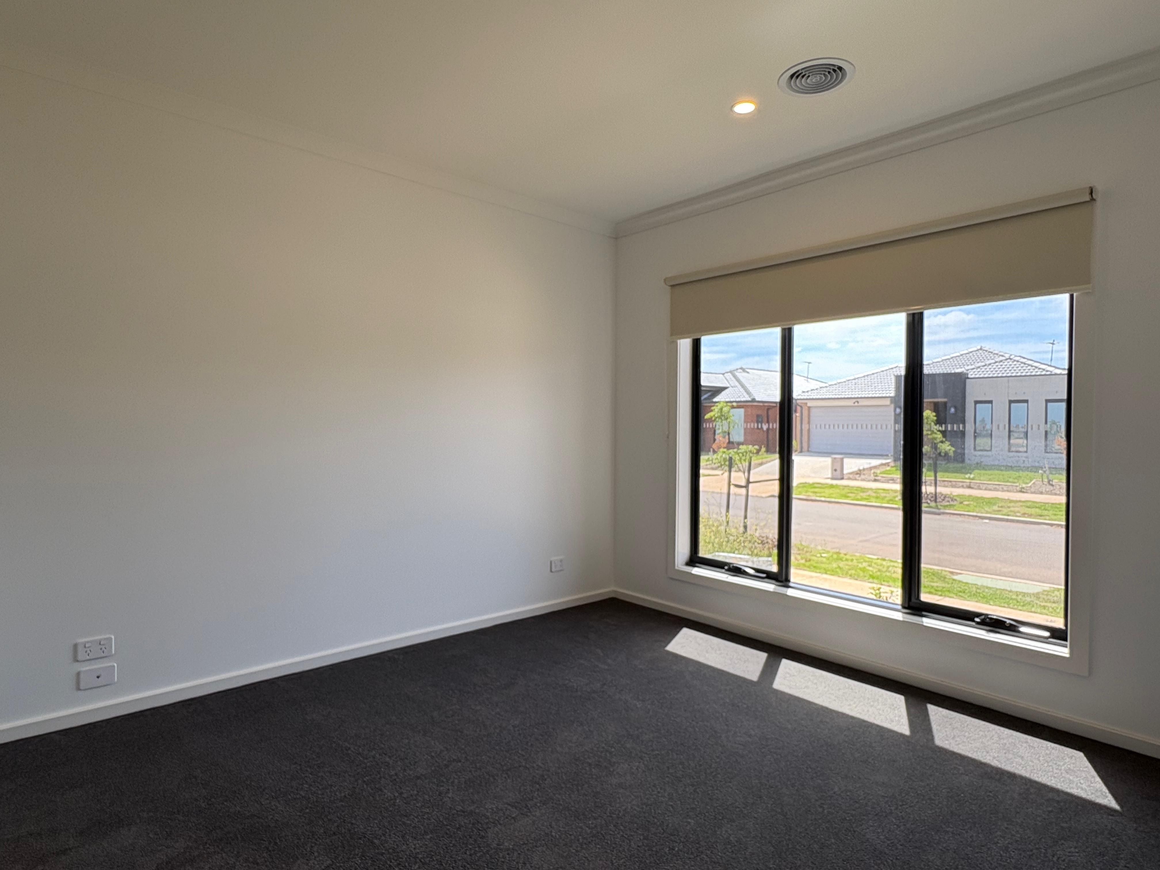 16 Salters Street, THORNHILL PARK, VIC 3335