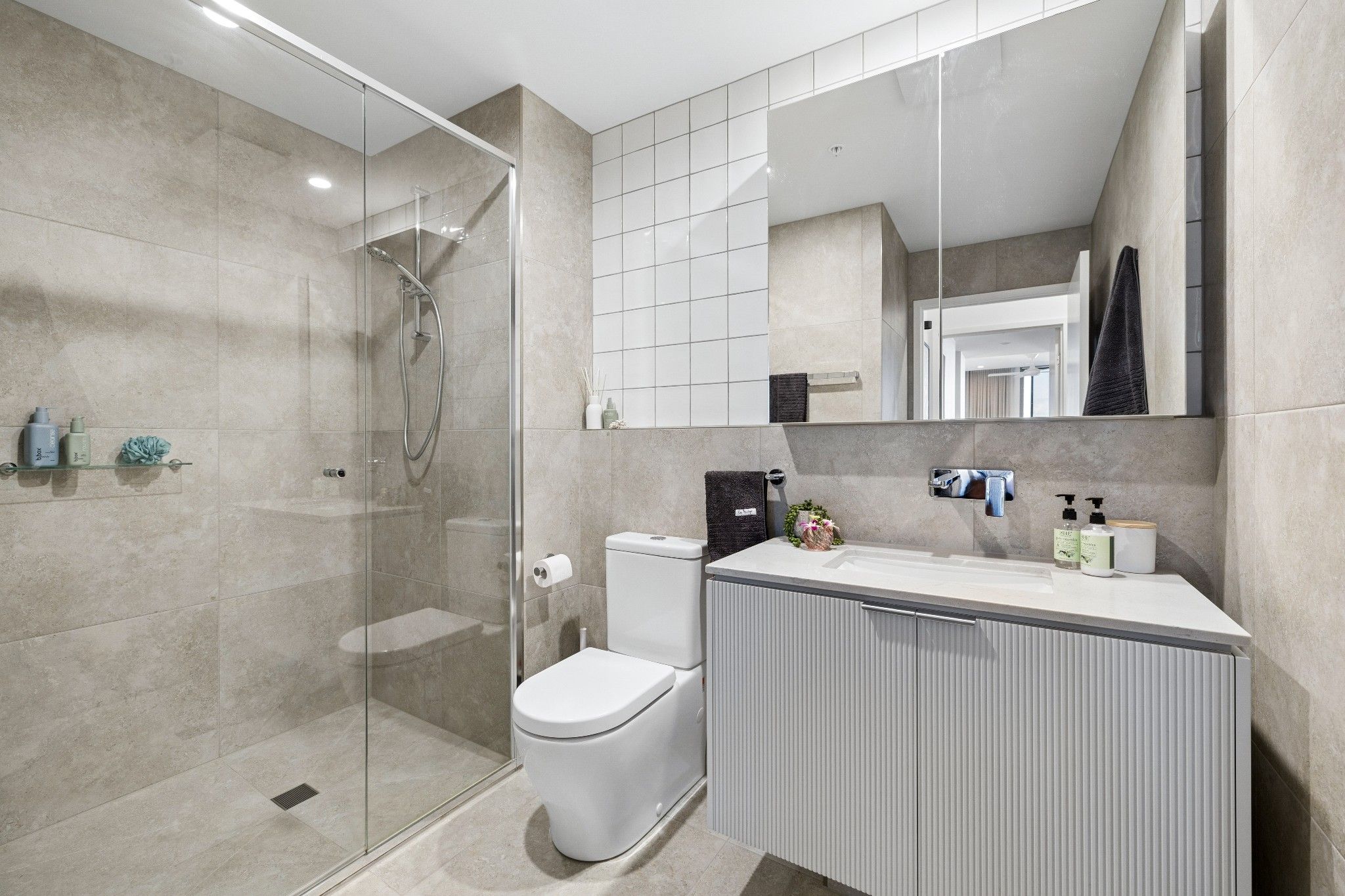 307/11 Aqua Street — photo 13 of 30