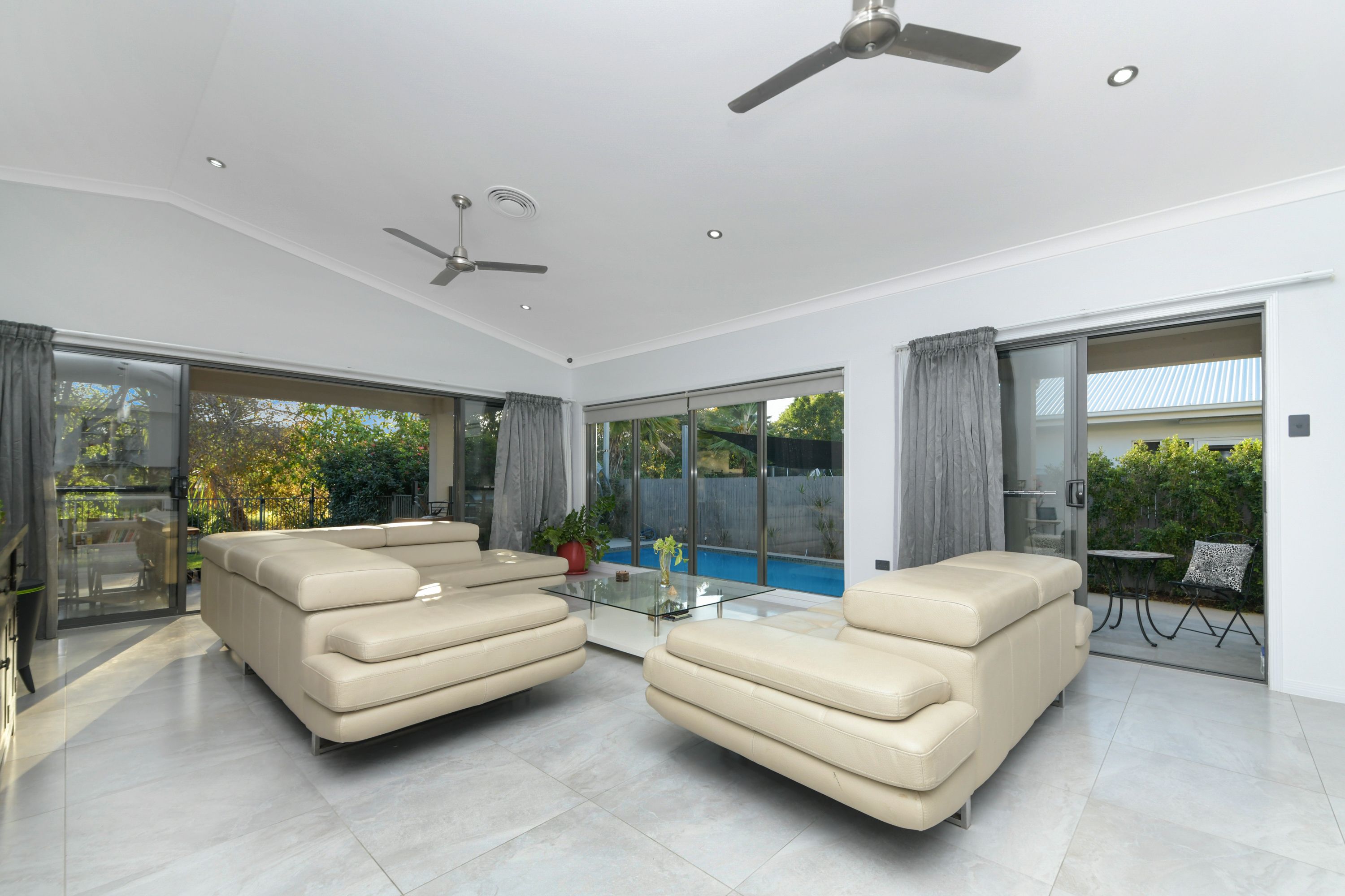 21 Springbrook Parade, Idalia, QLD 4811