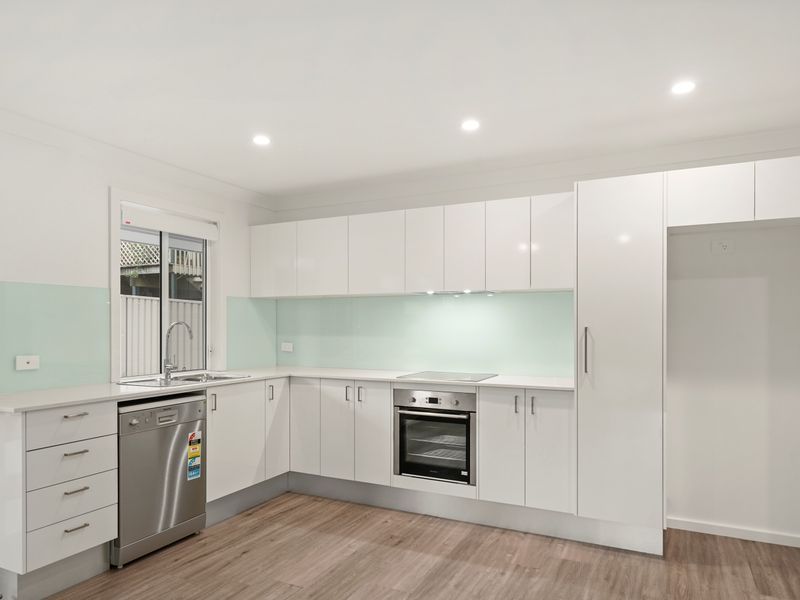 14a Day Street, Wyoming, NSW 2250