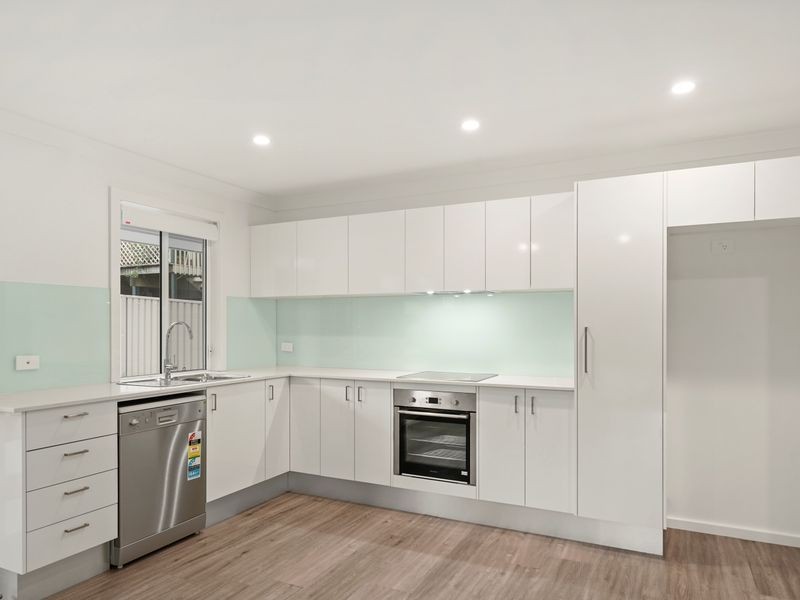14a Day Street, Wyoming, NSW 2250
