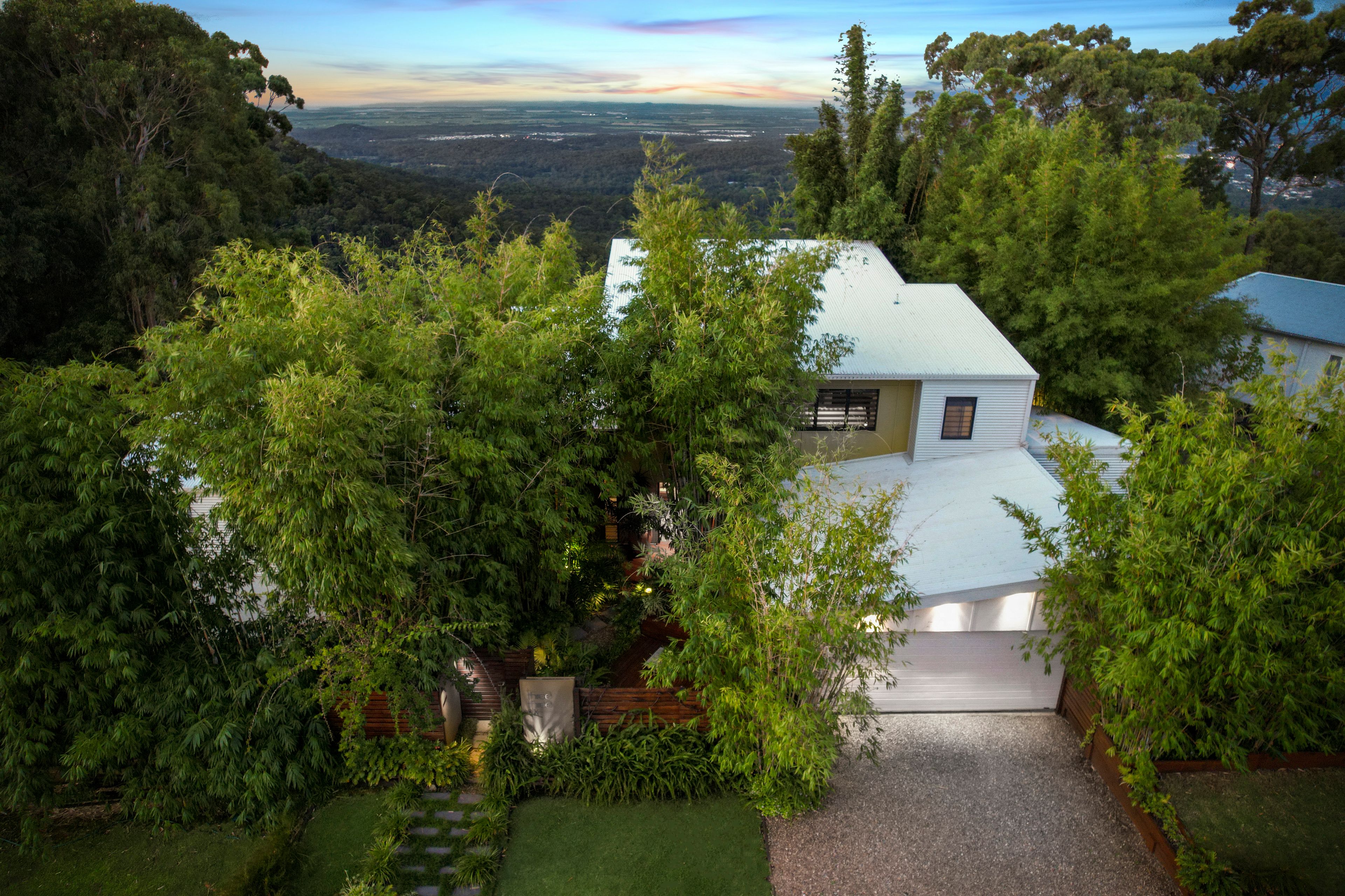 336 Wongawallan Drive — photo 10 of 30