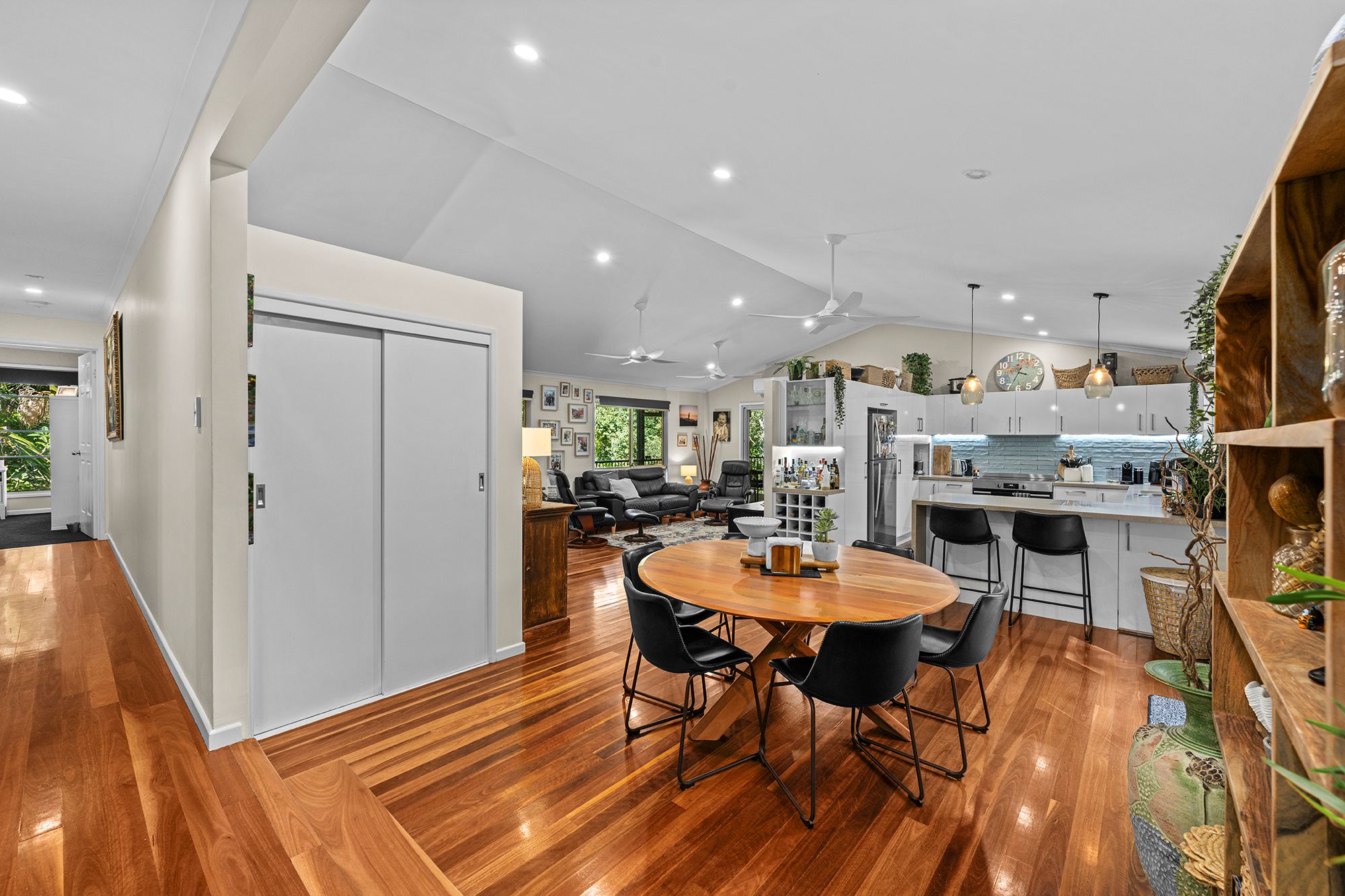 164 Dugandan Street — photo 5 of 29