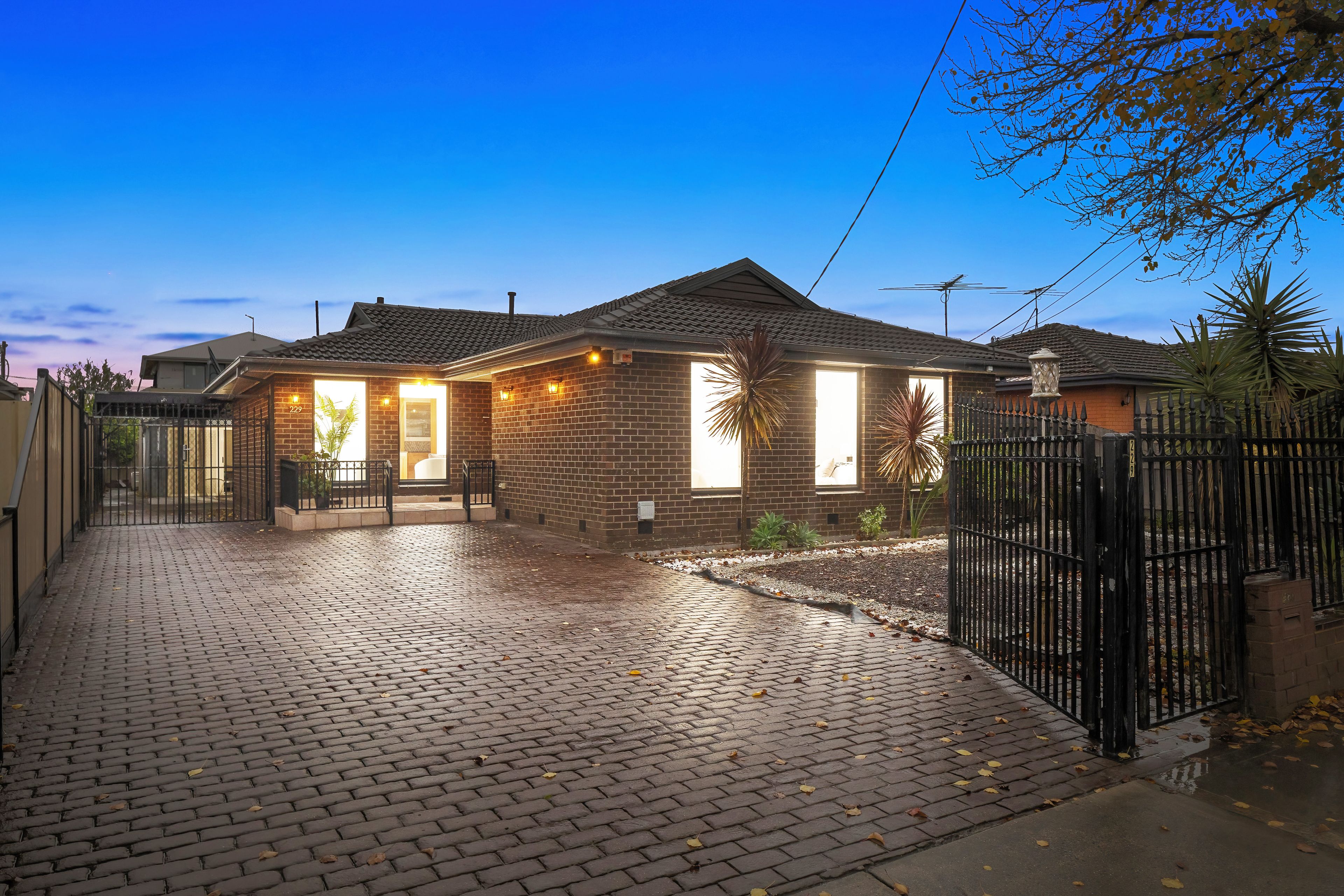 229 Dalton Road, Lalor, VIC 3075