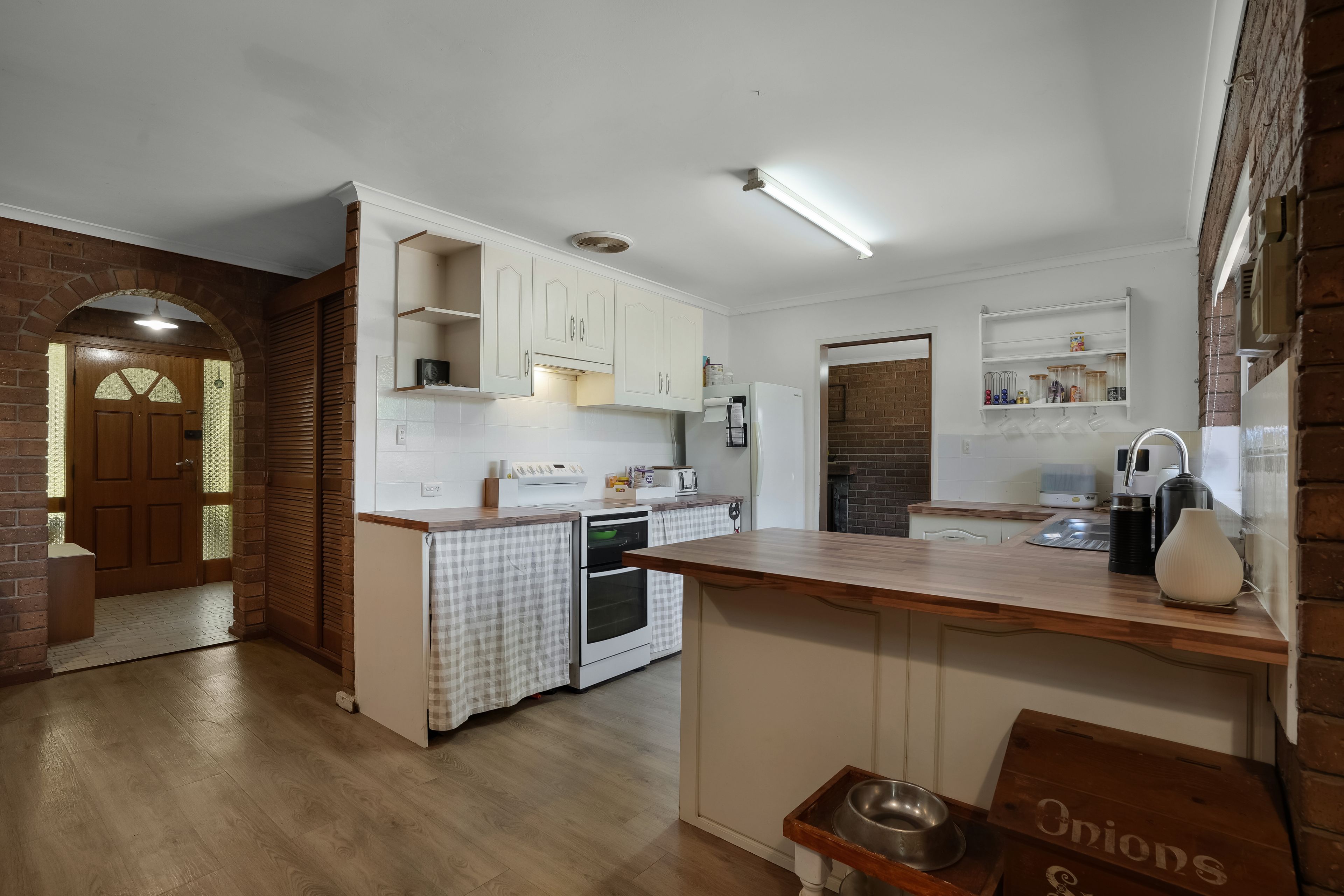 9 Burrows Street — photo 4 of 30