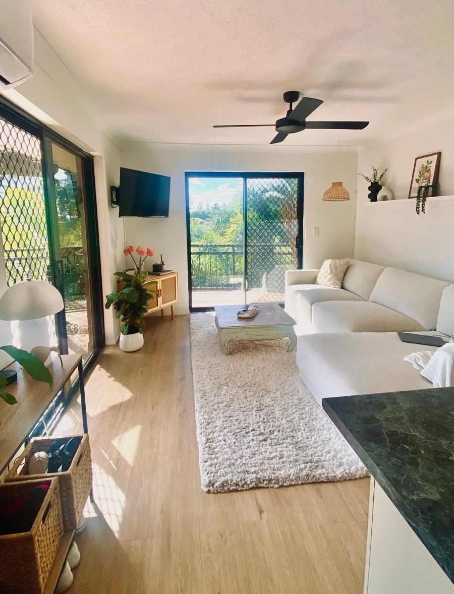 27/10-12 Bath Street, Labrador, QLD 4215