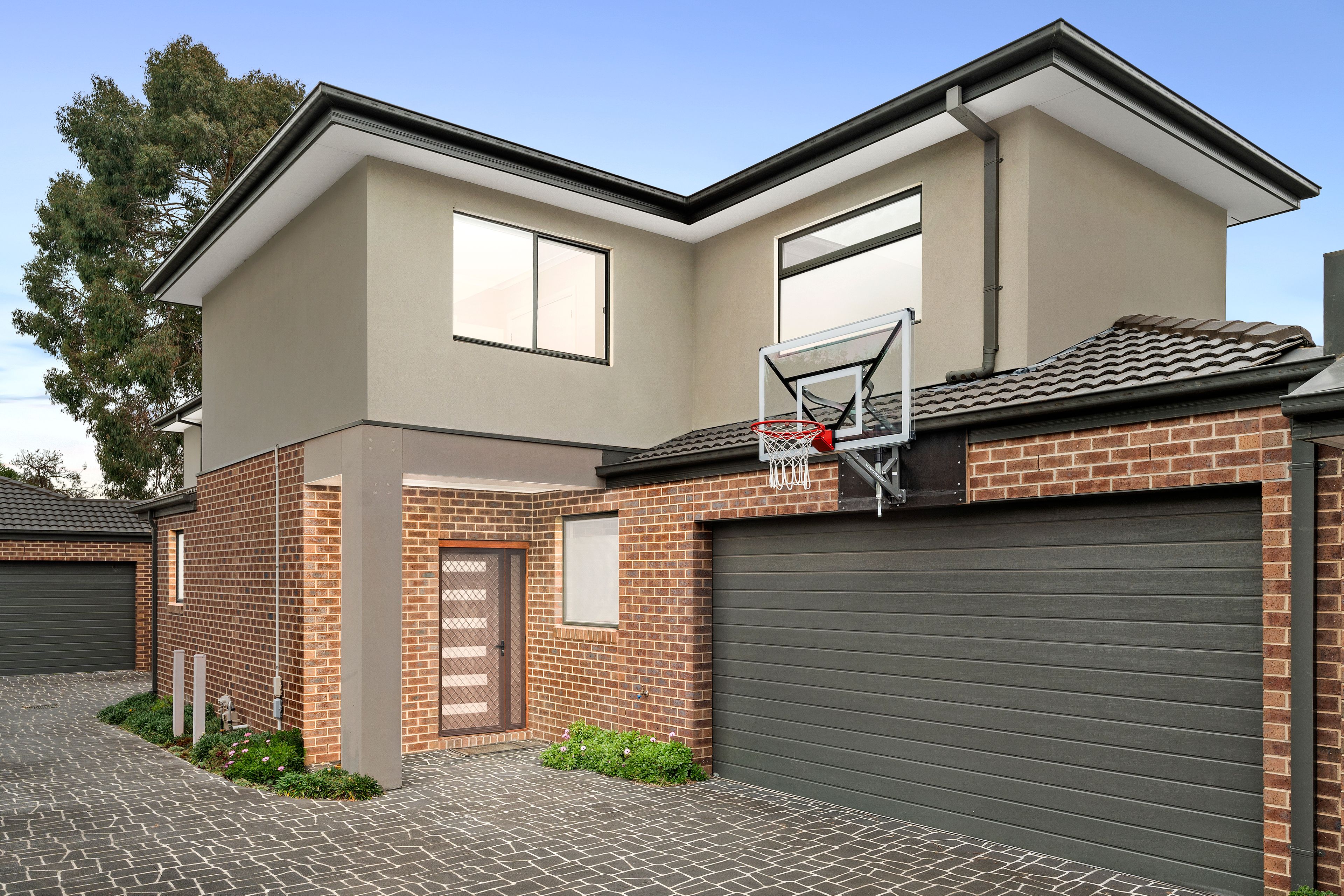8 Wendover Avenue, Bayswater North VIC 3153