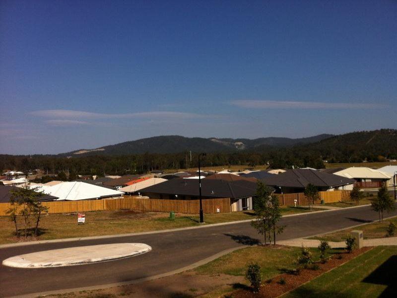 39 Summit Parade, Bahrs Scrub, QLD 4207