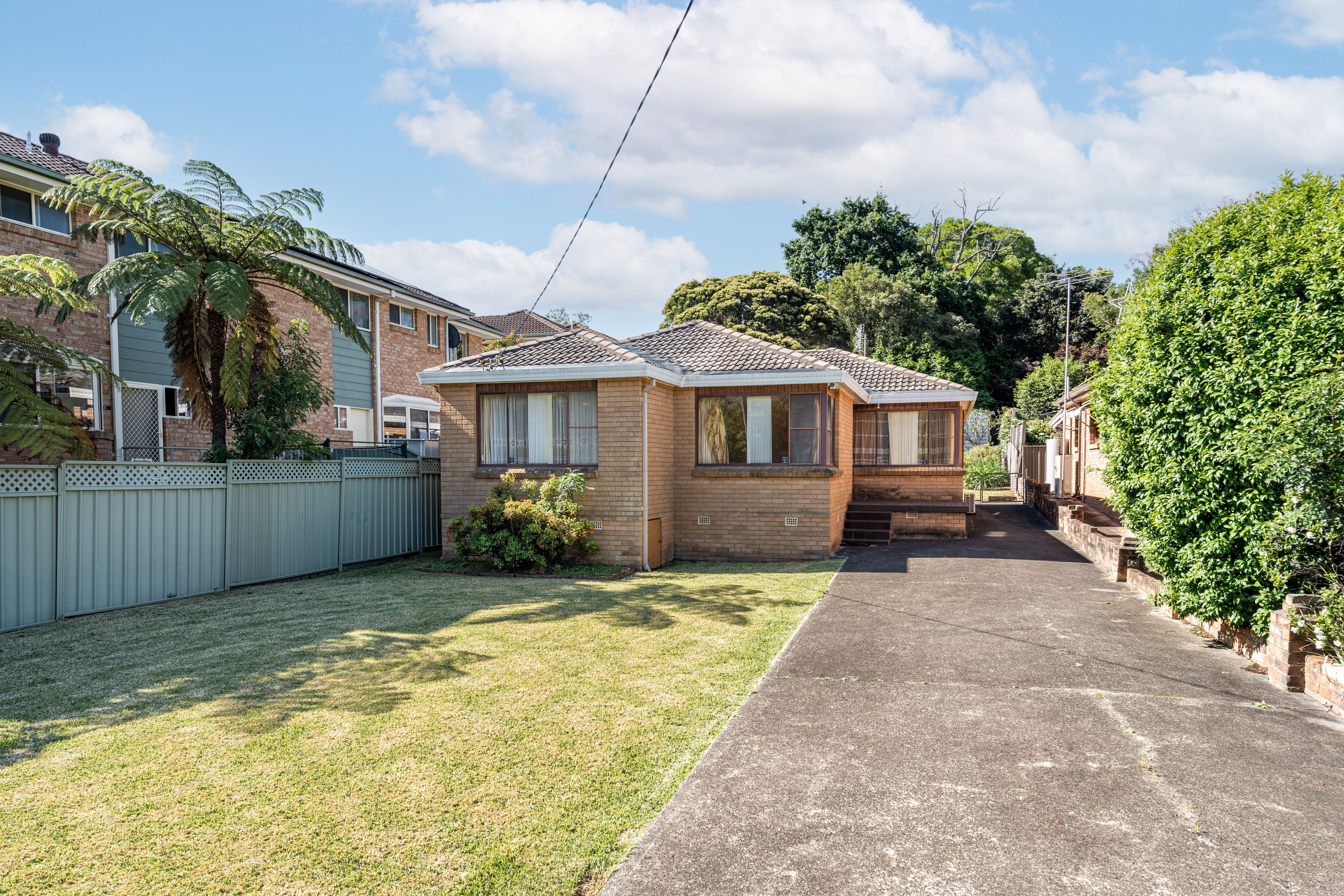 86 Campbell Street , Woonona NSW 2517
