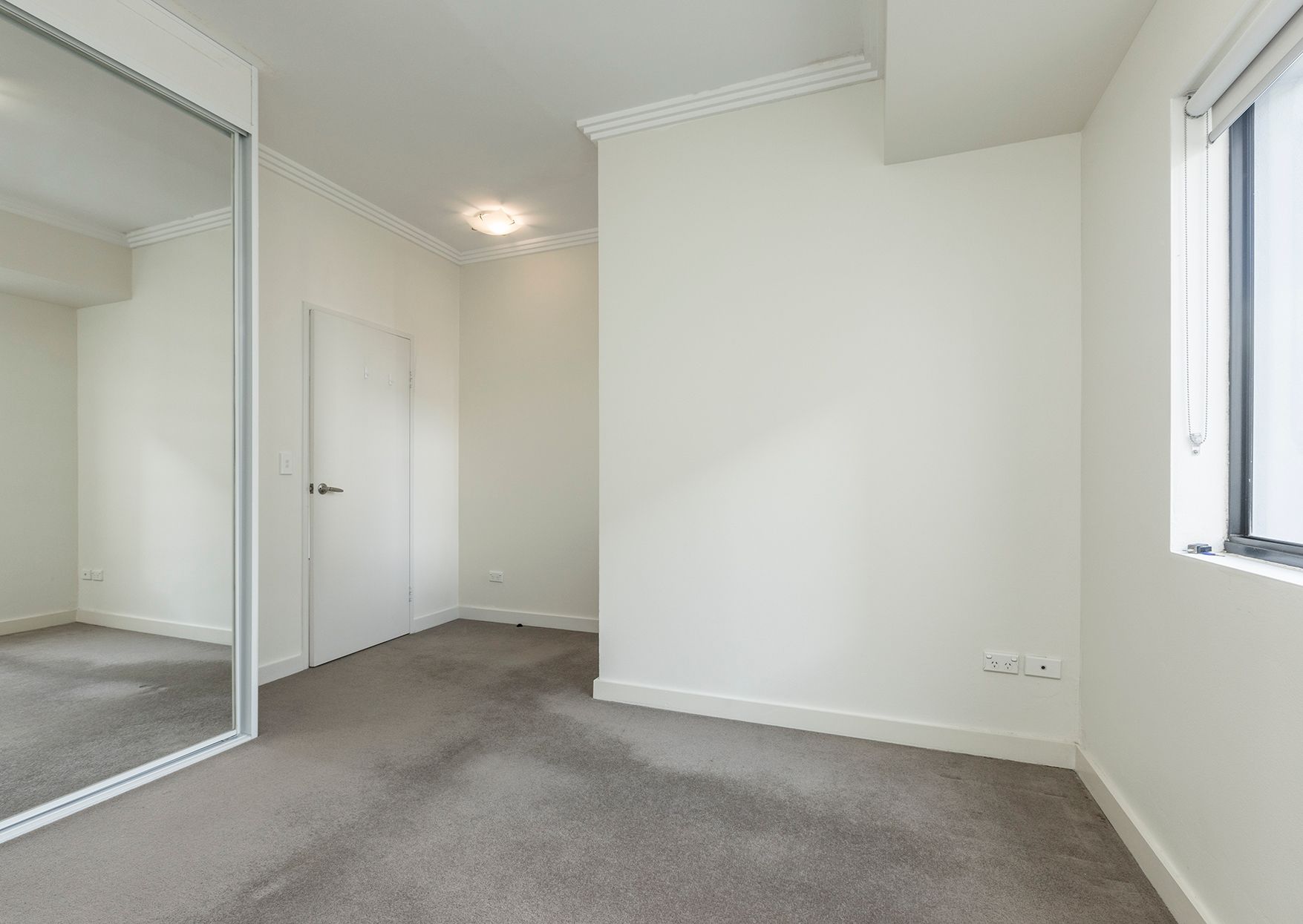 305/282 Botany Road — photo 4 of 7