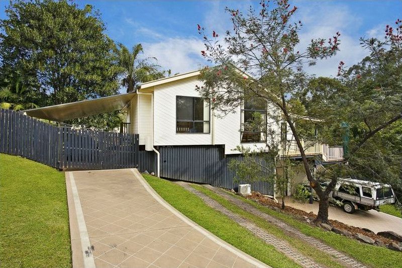 19 Kiriwina Street, Fig Tree Pocket, QLD 4069