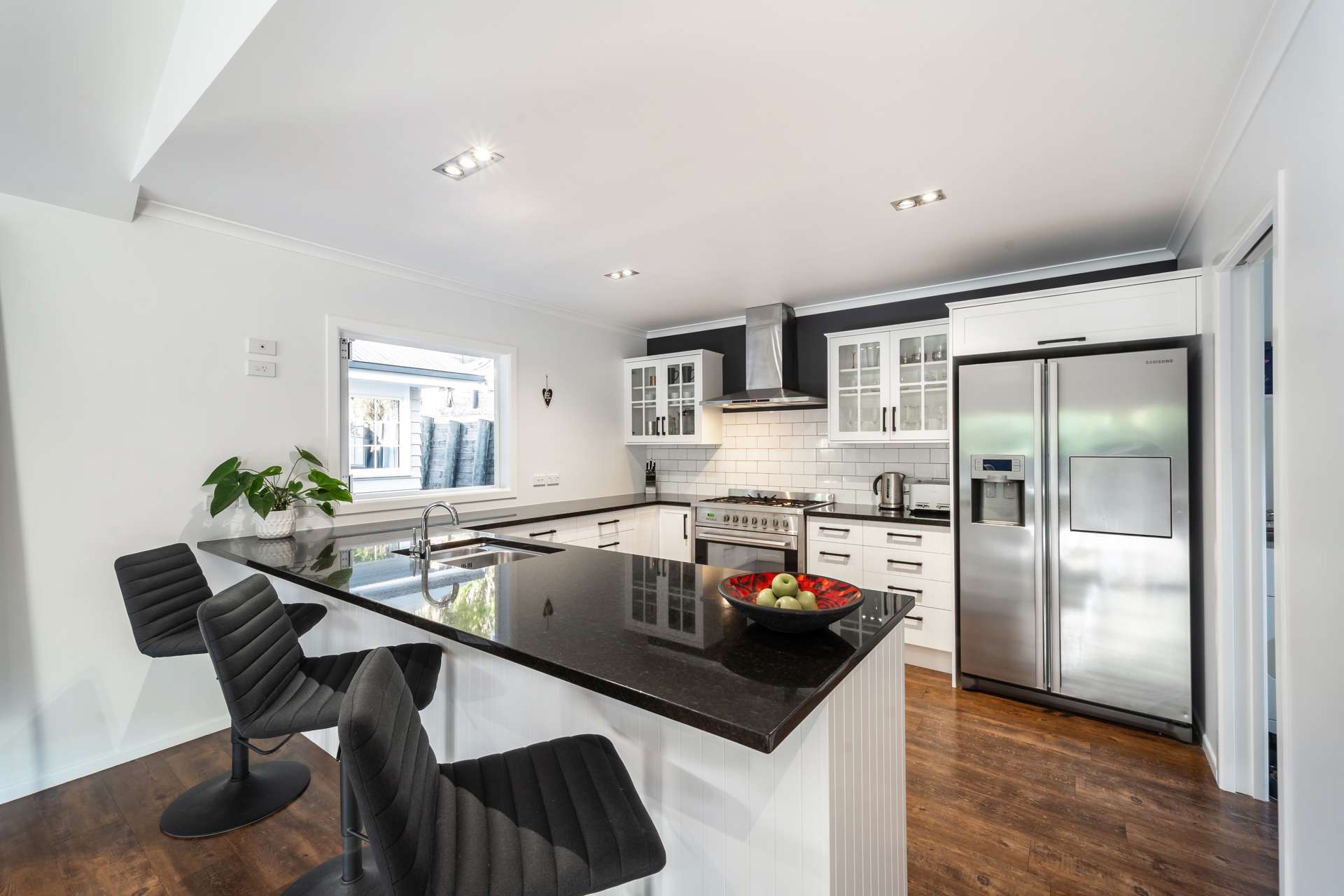 40 Stonebridge Way photo 3