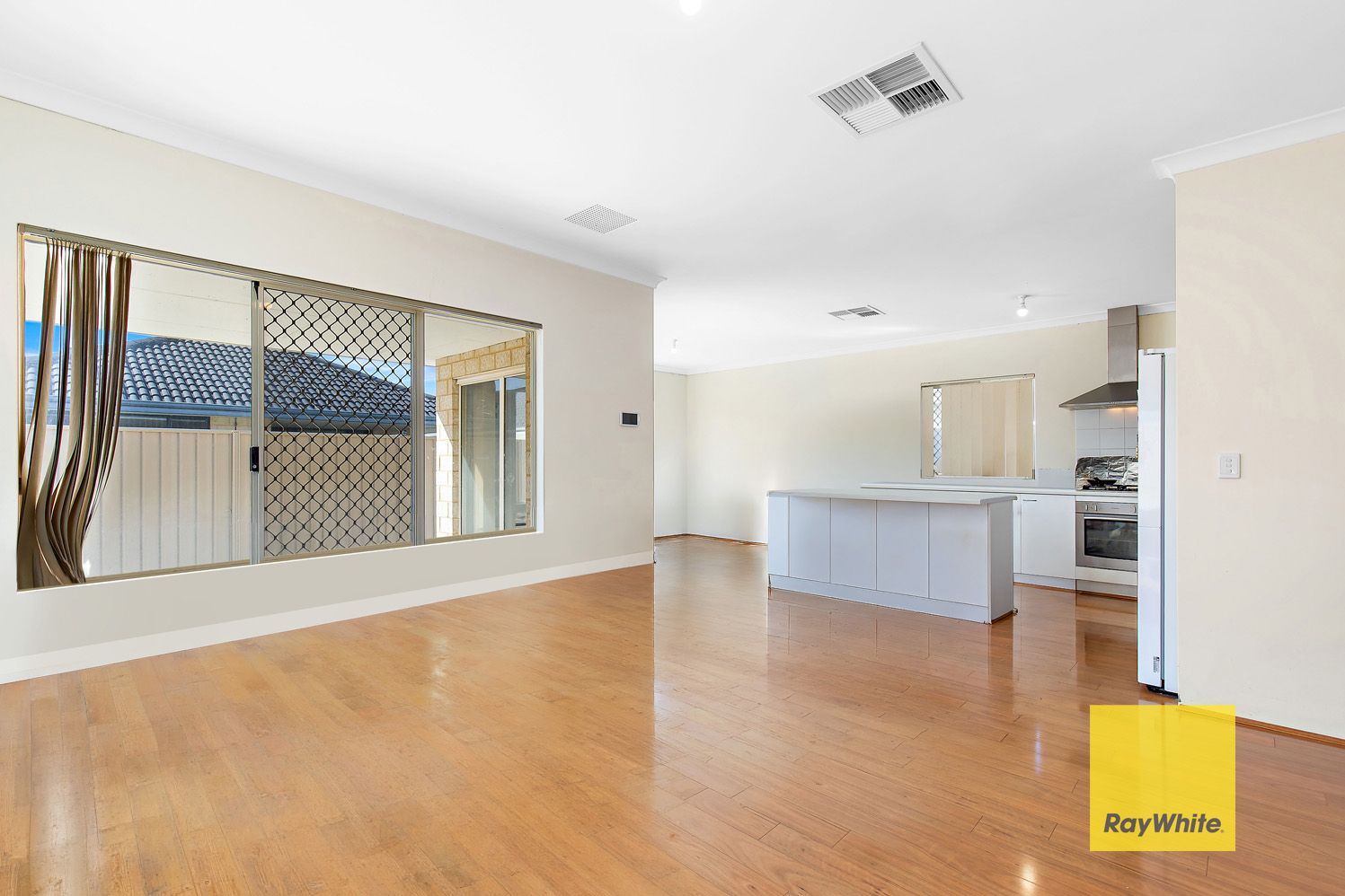 19 Towncentre Drive, Thornlie, WA 6108