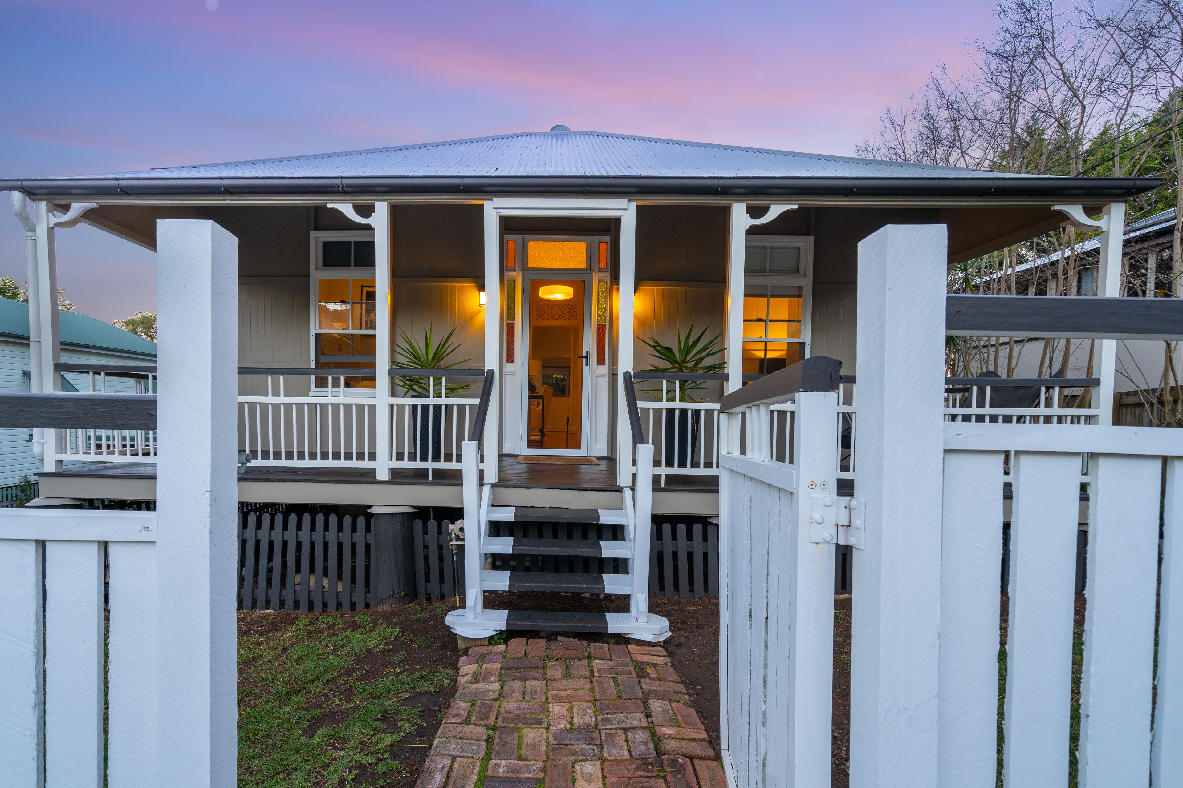 4 Cintra Street, Eastern Heights, QLD 4305
