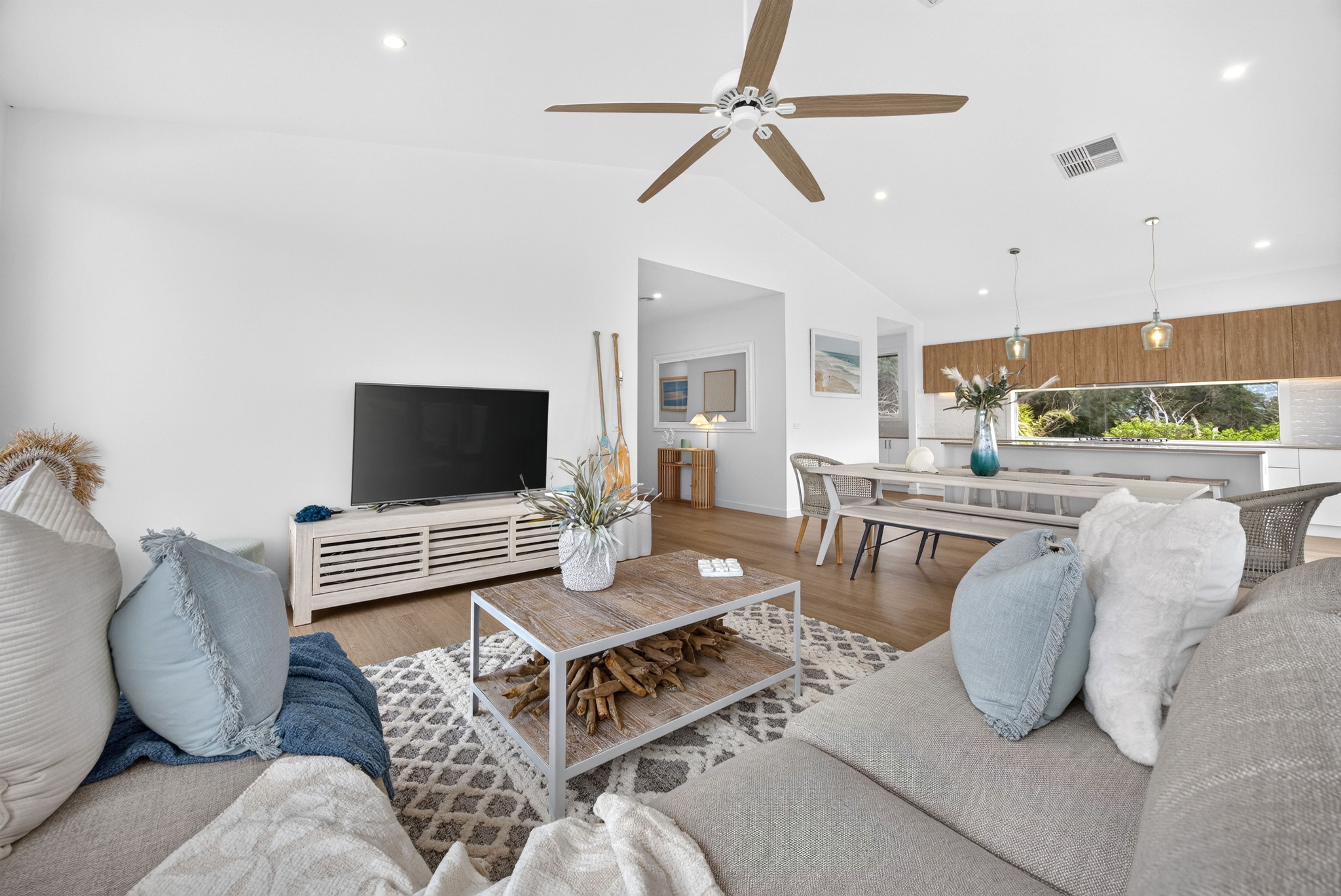 2 Banda Court — photo 10 of 23