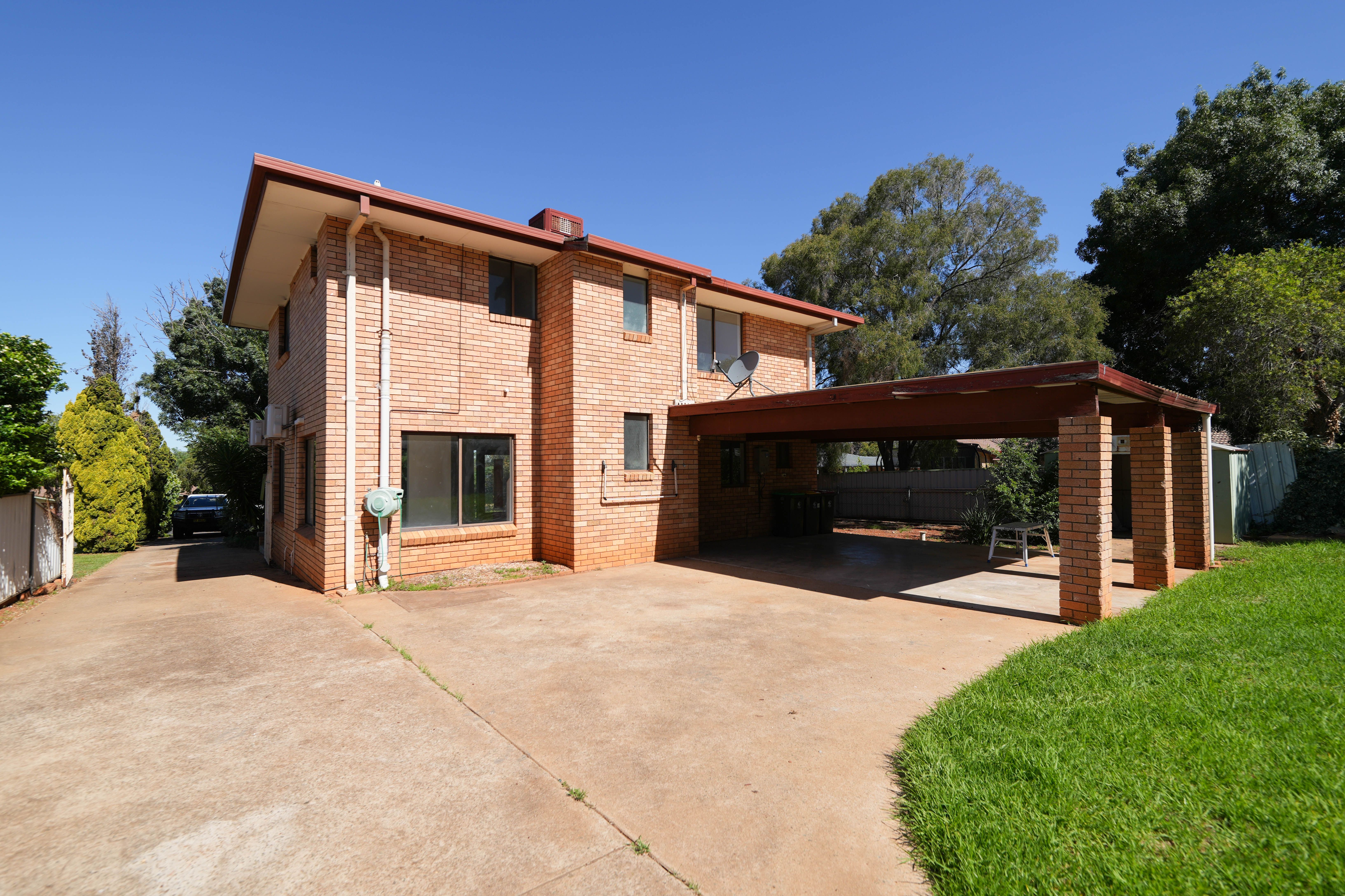 10 Bowditch Crescent — photo 17 of 17