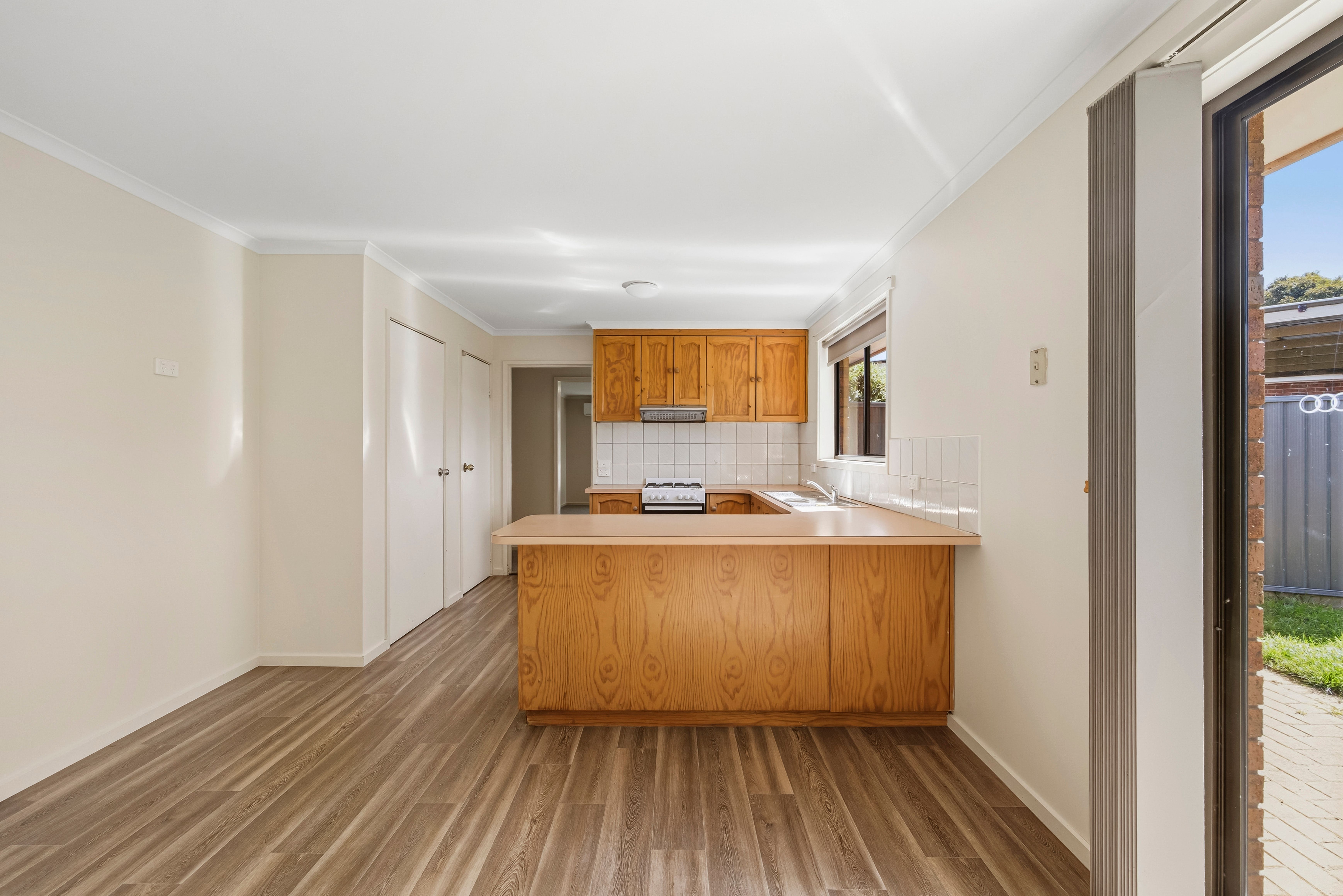 5 Cook Close — photo 3 of 8