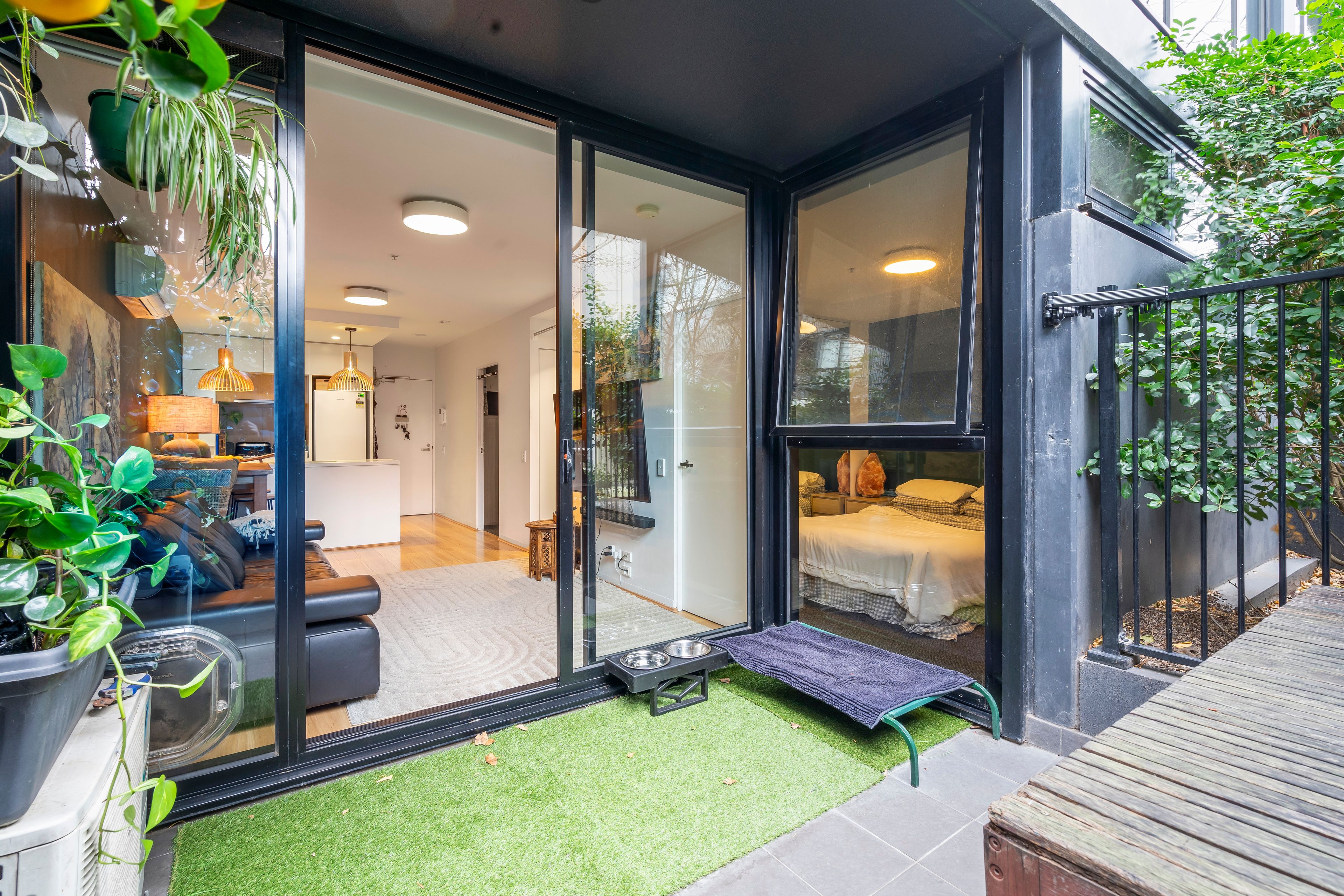 ELG16/11 Flockhart Street, Abbotsford, VIC 3067