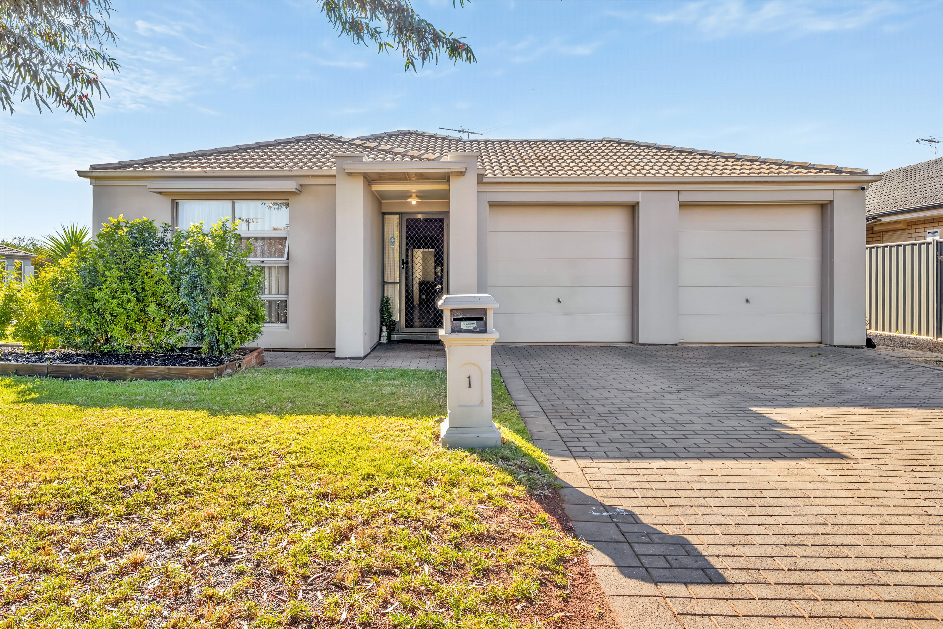 1 Almond Circuit , Munno Para West SA 5115