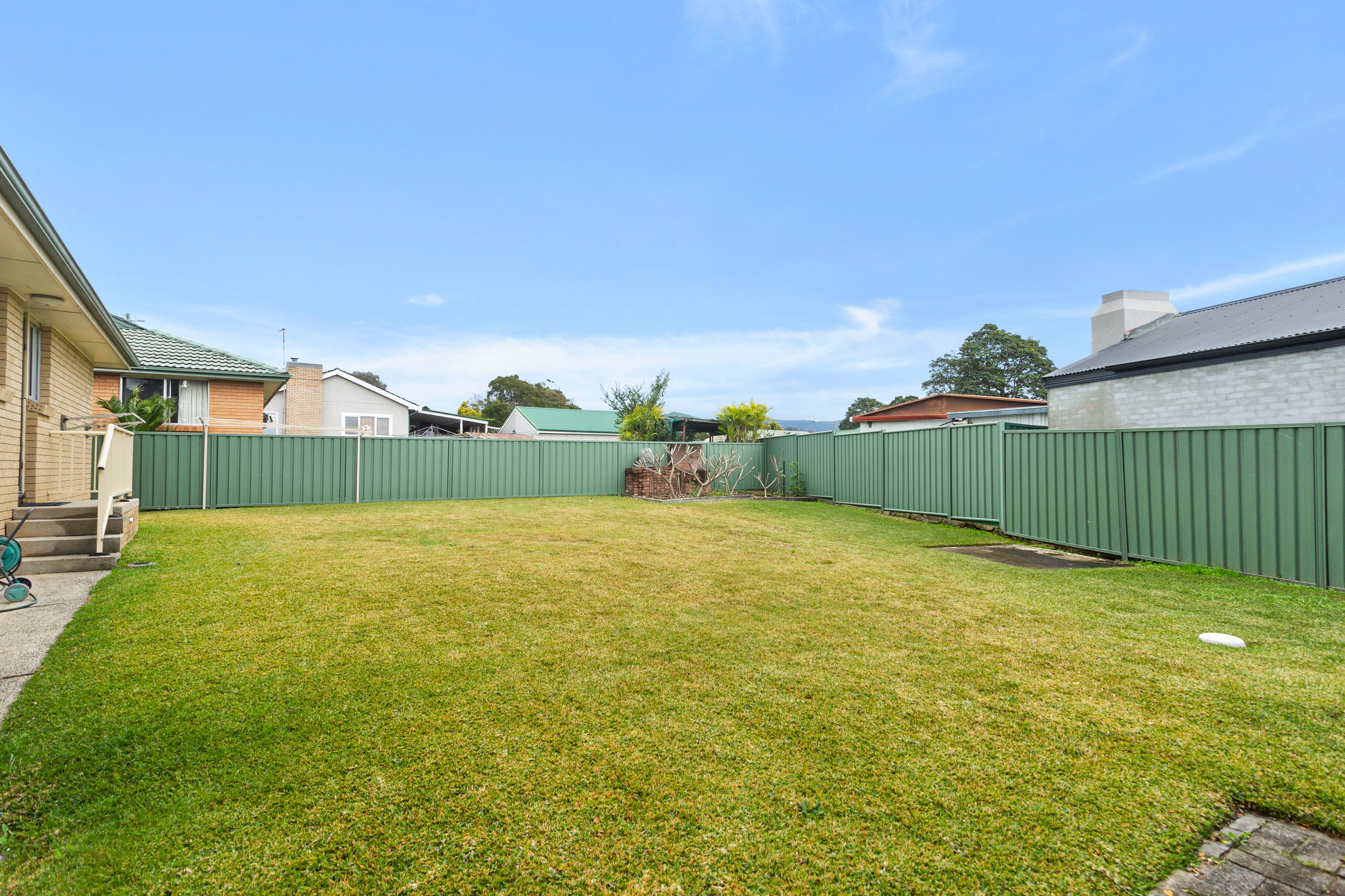 226 Tongarra Road — photo 8 of 8