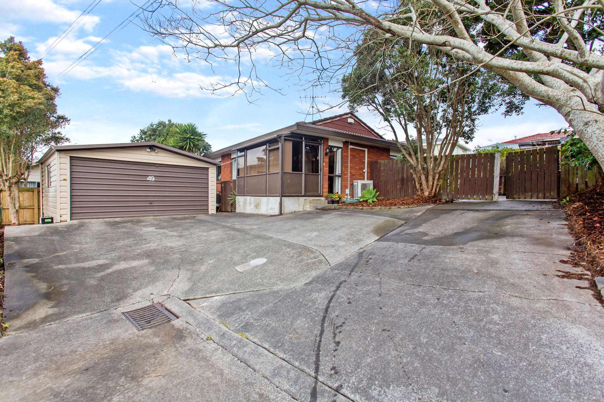 49 Belinda Avenue photo 0