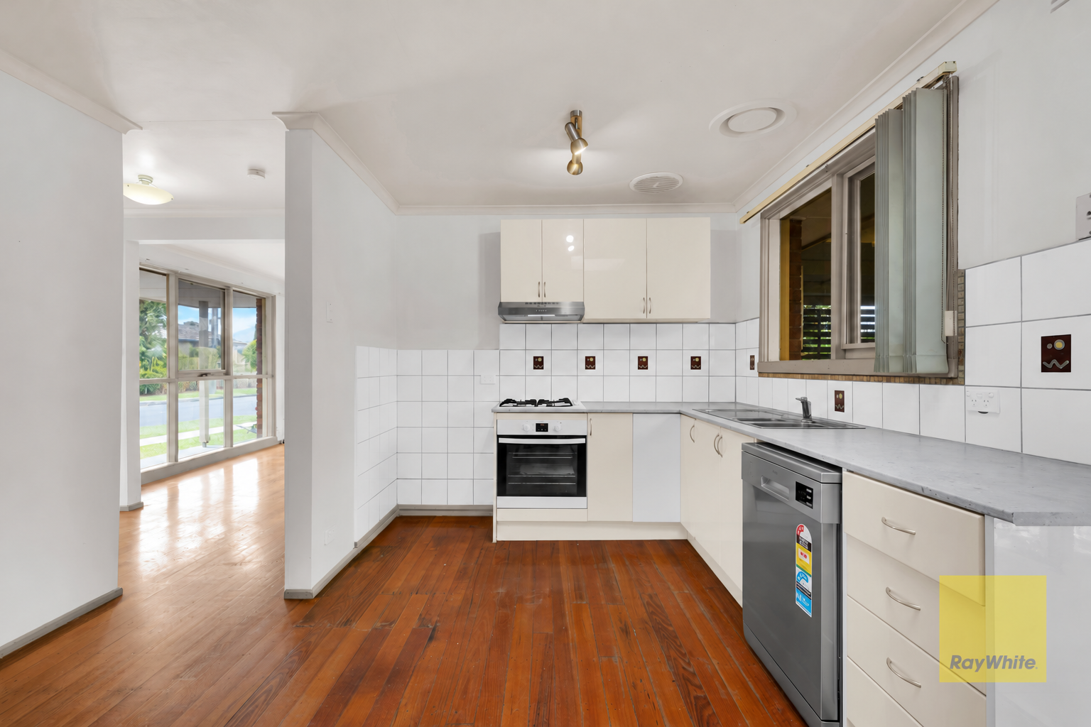 1 Waylett Court — photo 6 of 20