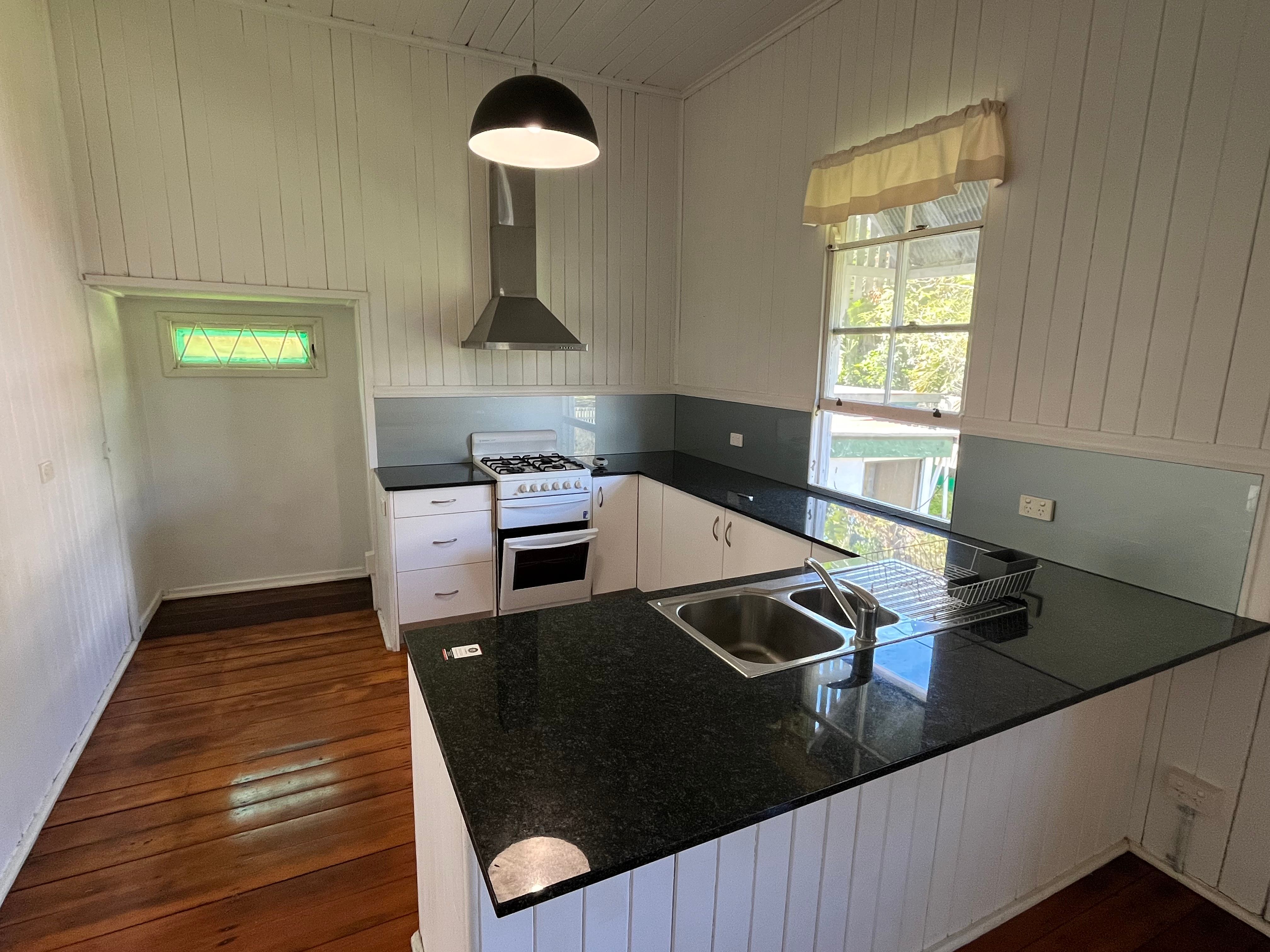 36 Mearns Street, Fairfield, QLD 4103